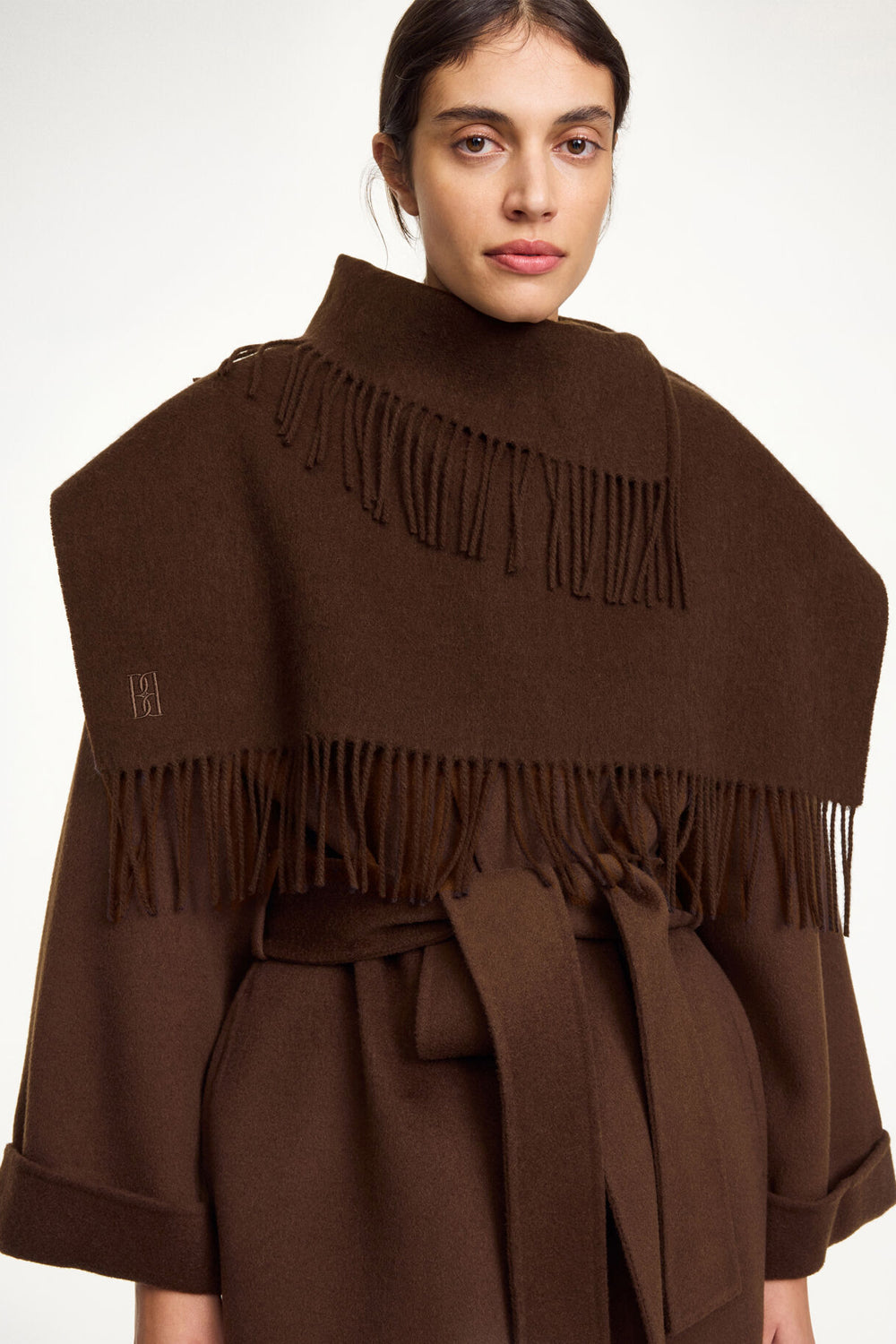 Turtla wool fringe bib Carafe