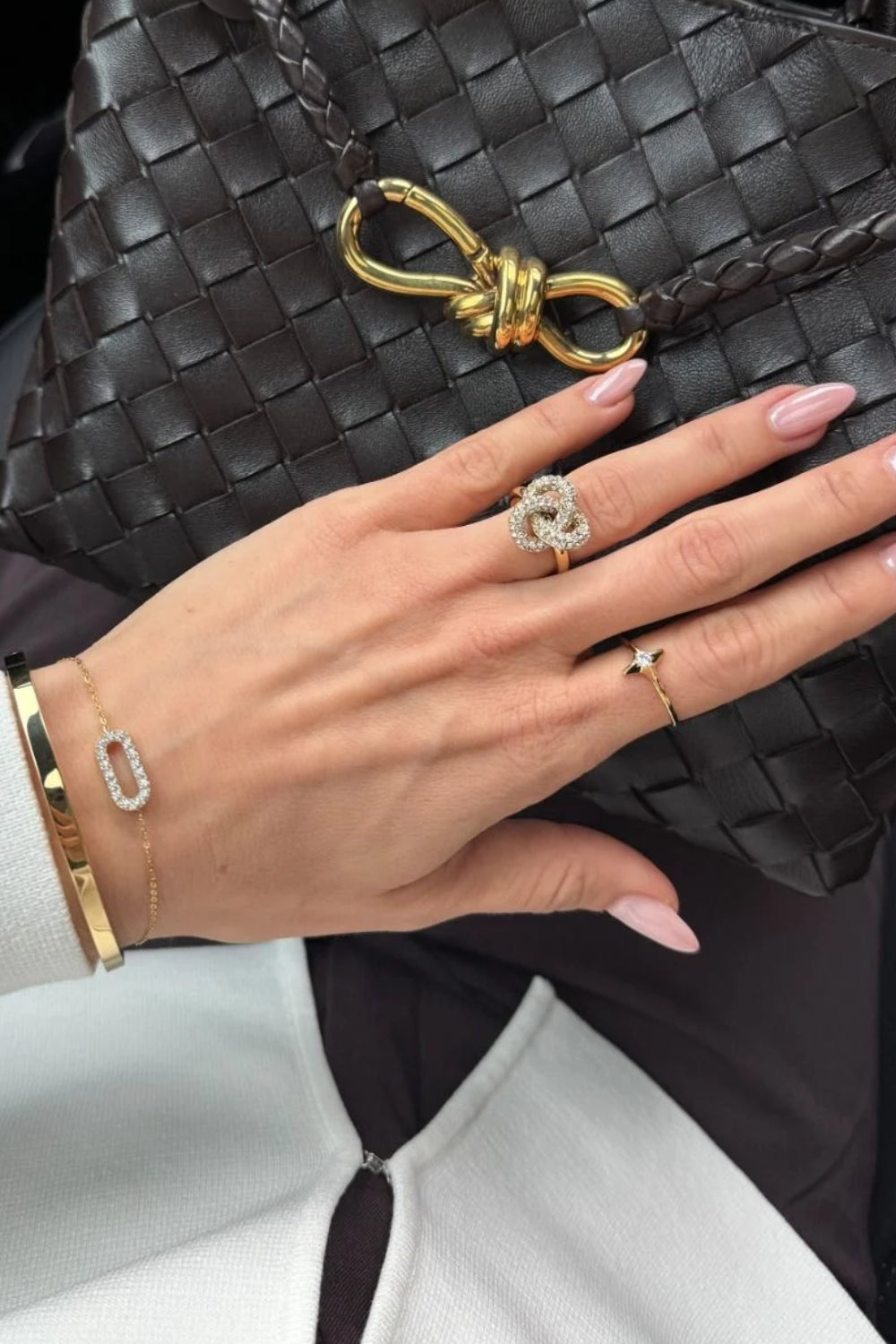 Infinity Knot Sparkle Ring L Gold