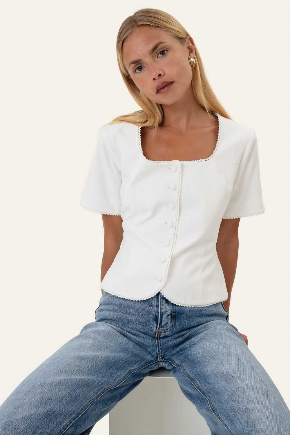 LisaIC SS Blazer White