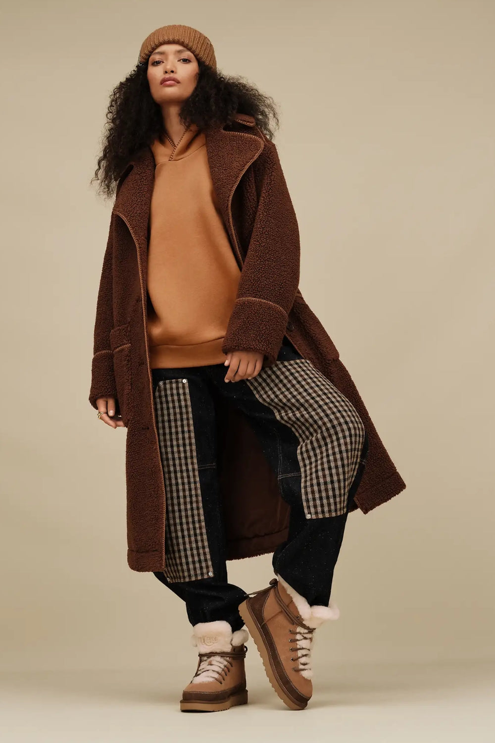 Classic Heritage Lace-up Chest
