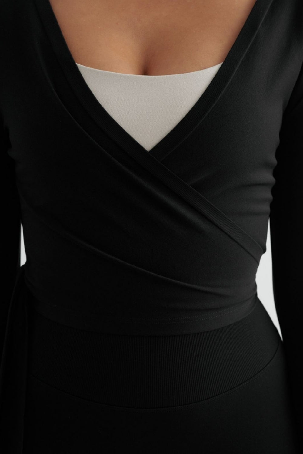 Shape Seamless Wrap Long Sleeve Black