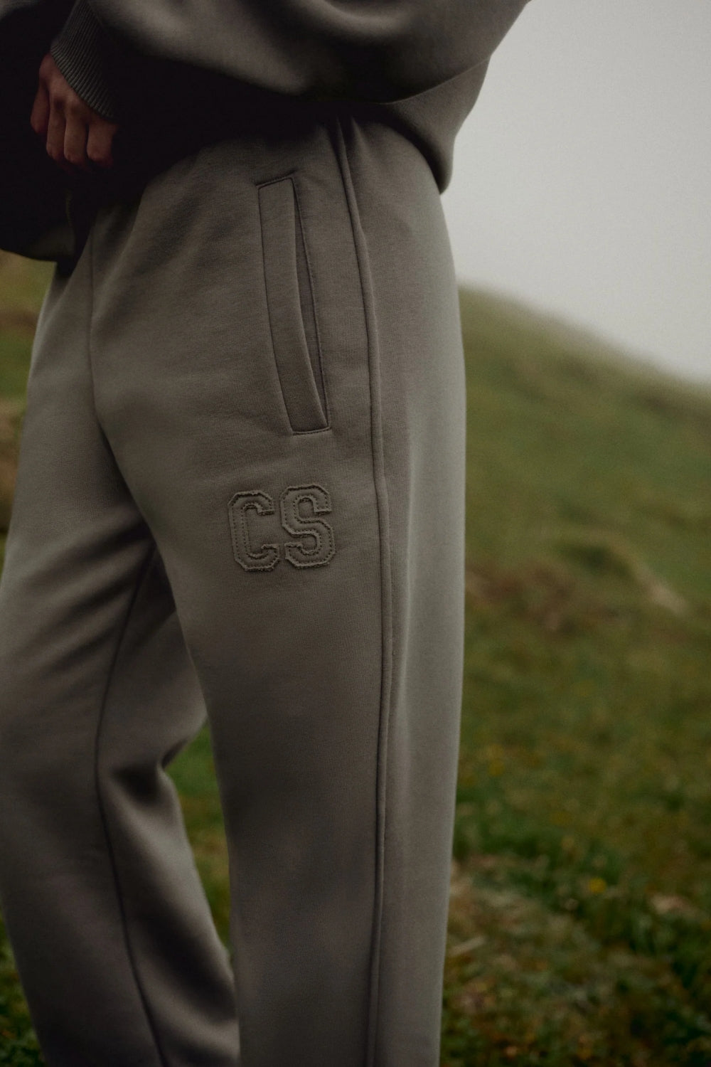 W. CS SL Sweatpants Khaki