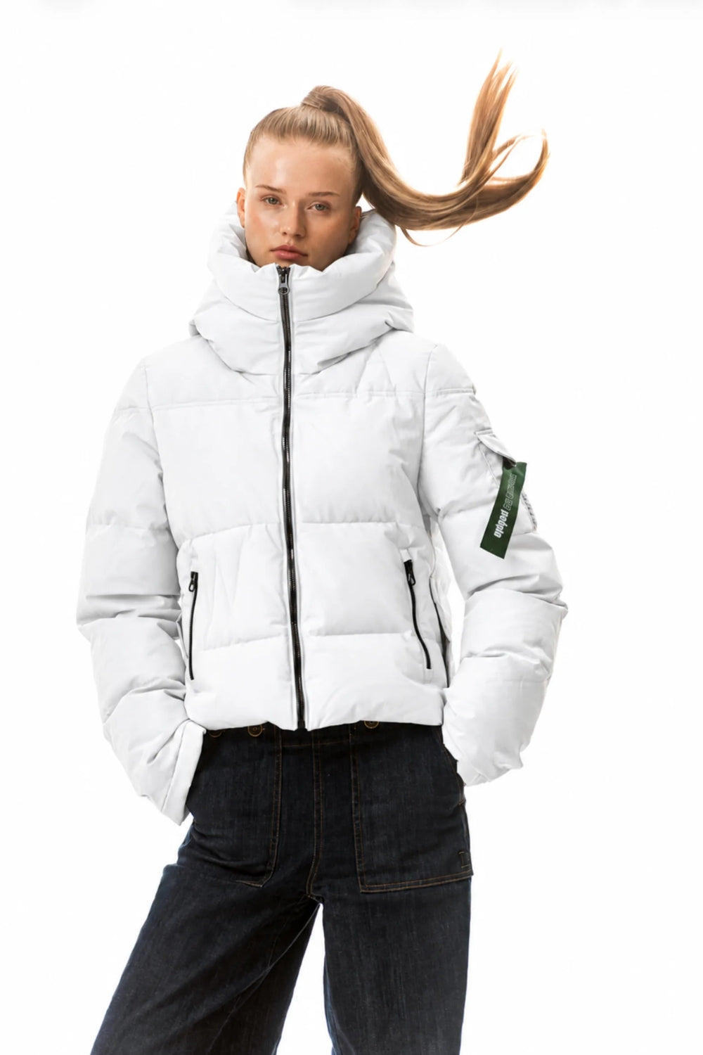 Felice Tech White