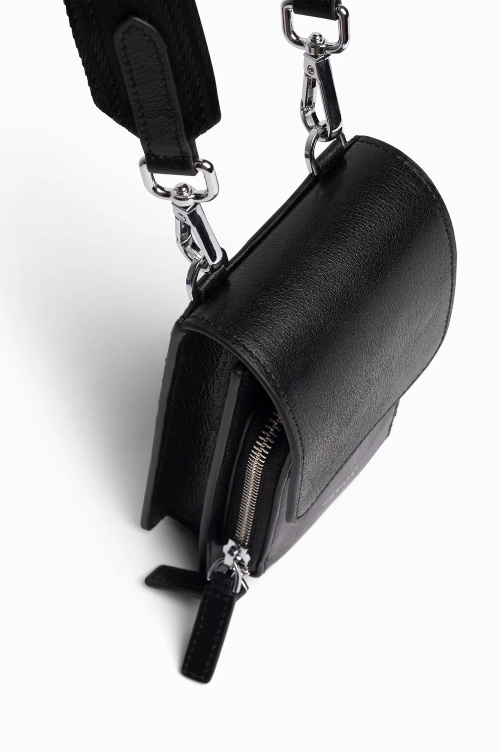 Alex Grained Leather Black, silver
