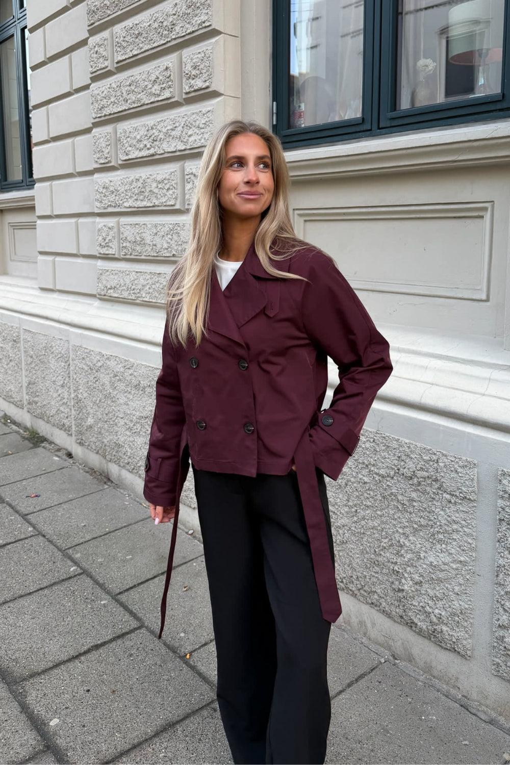 AlmaIc Trenchcoat Bordeaux