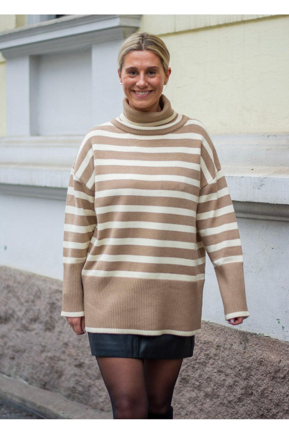 Alvena knit pullover sand/off white