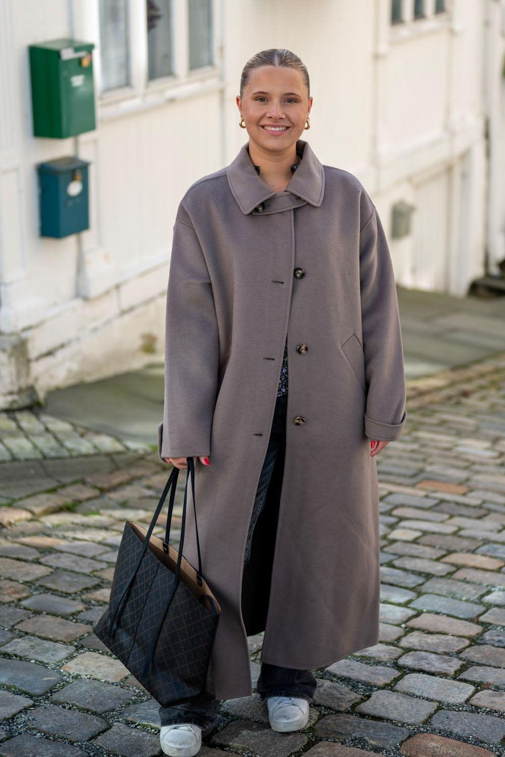 Amelia Coat Taupe
