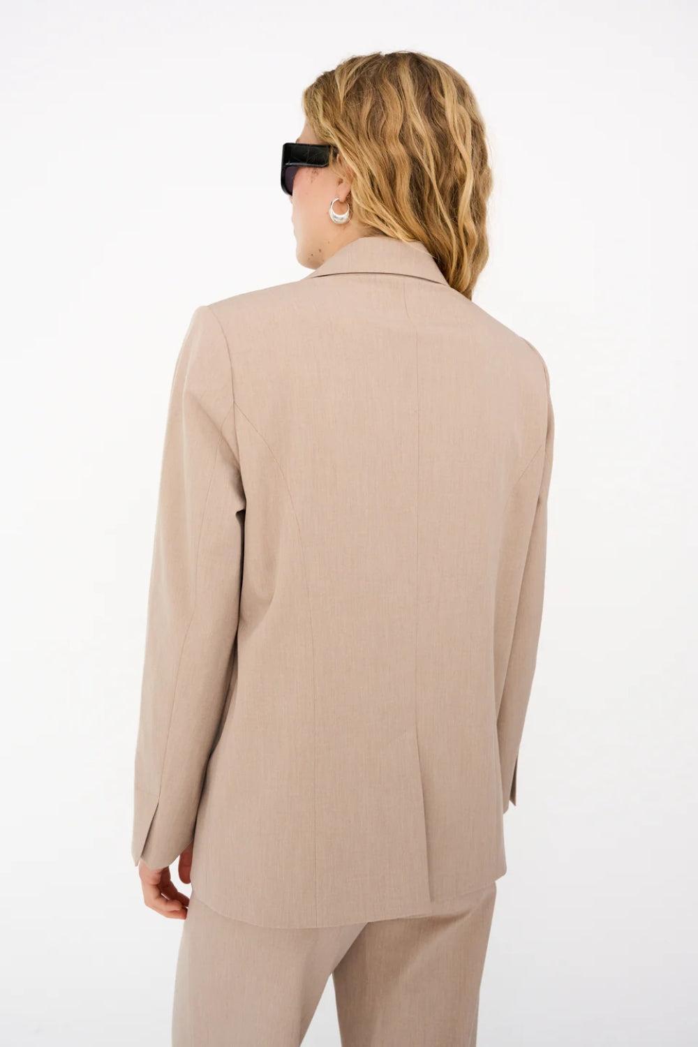 Andrea Essential blazer Beige