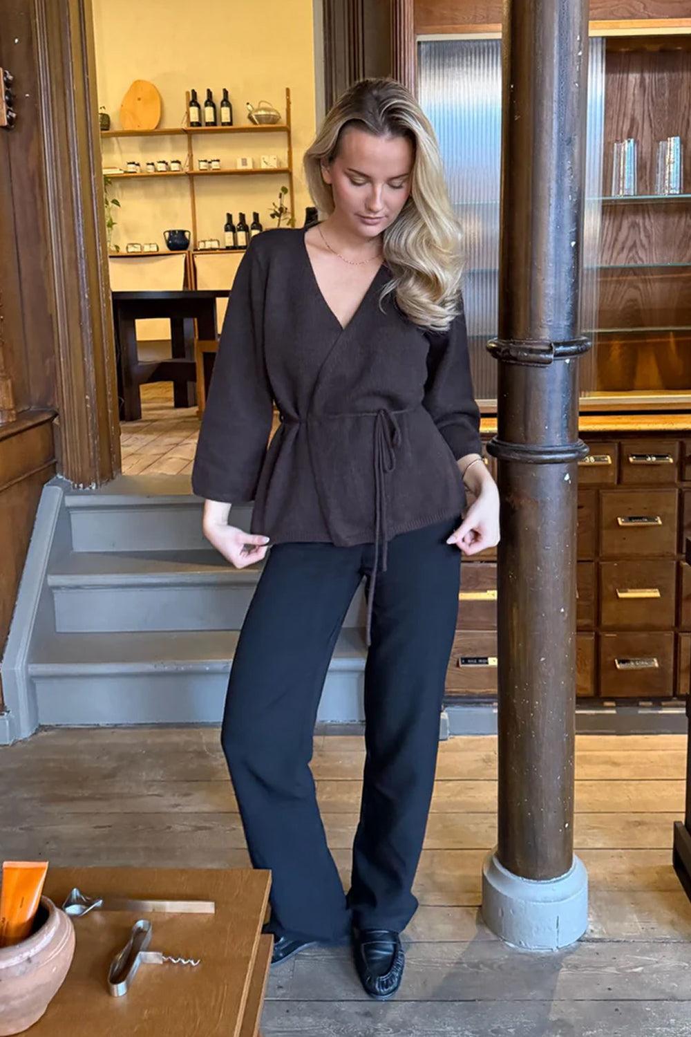 AnneIC Cardigan Dark Brown