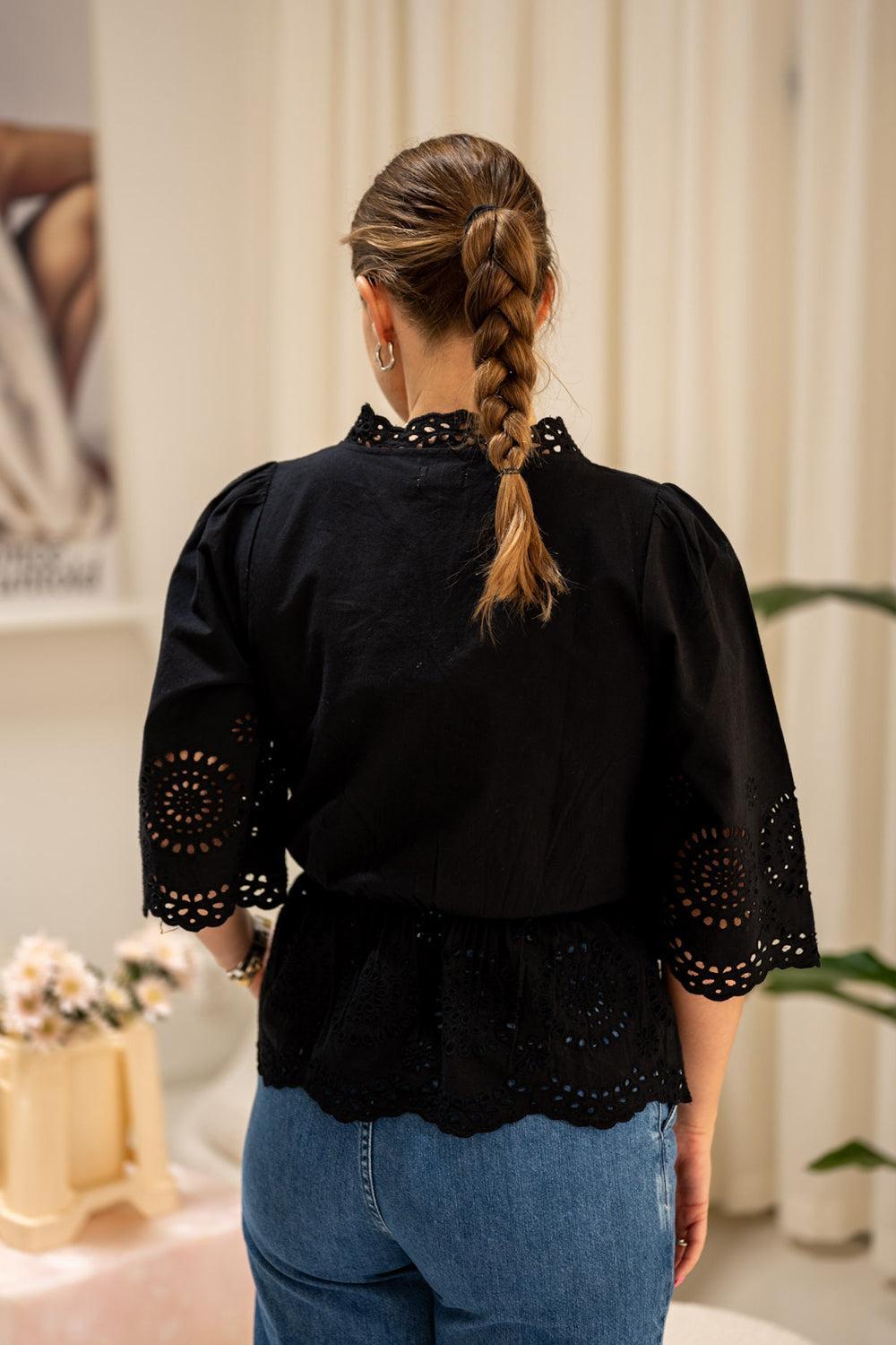 Bea V-neck Blouse Black