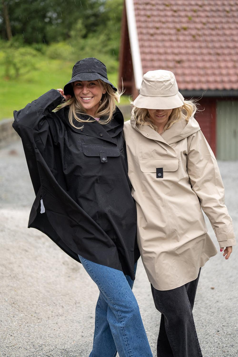 Bergen Poncho black