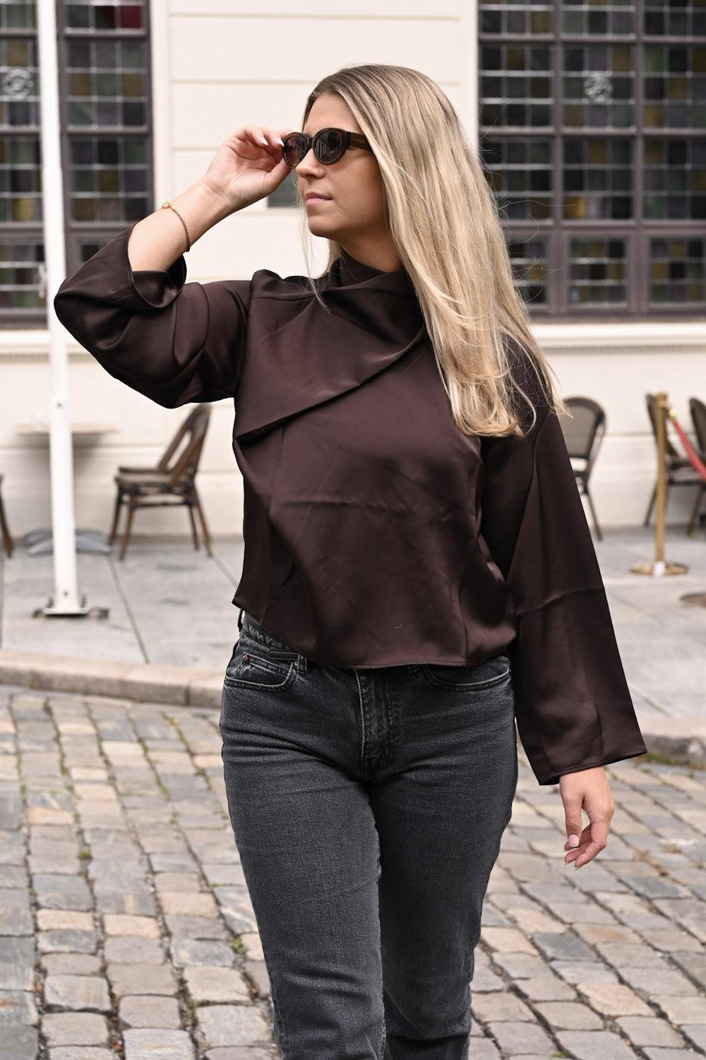 Cira Blouse Black Coffee