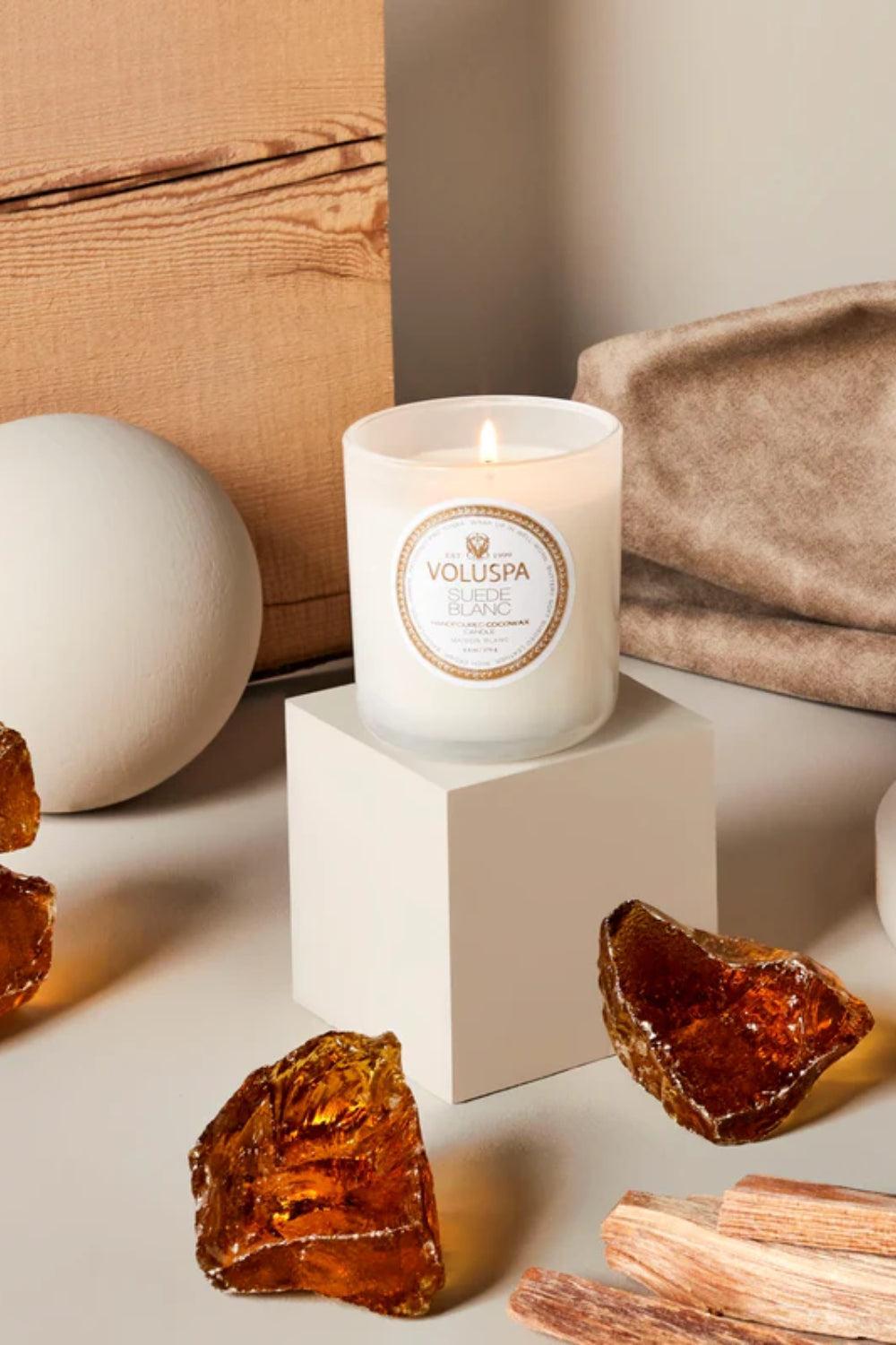 Classic Boxed Candle Suede Blanc
