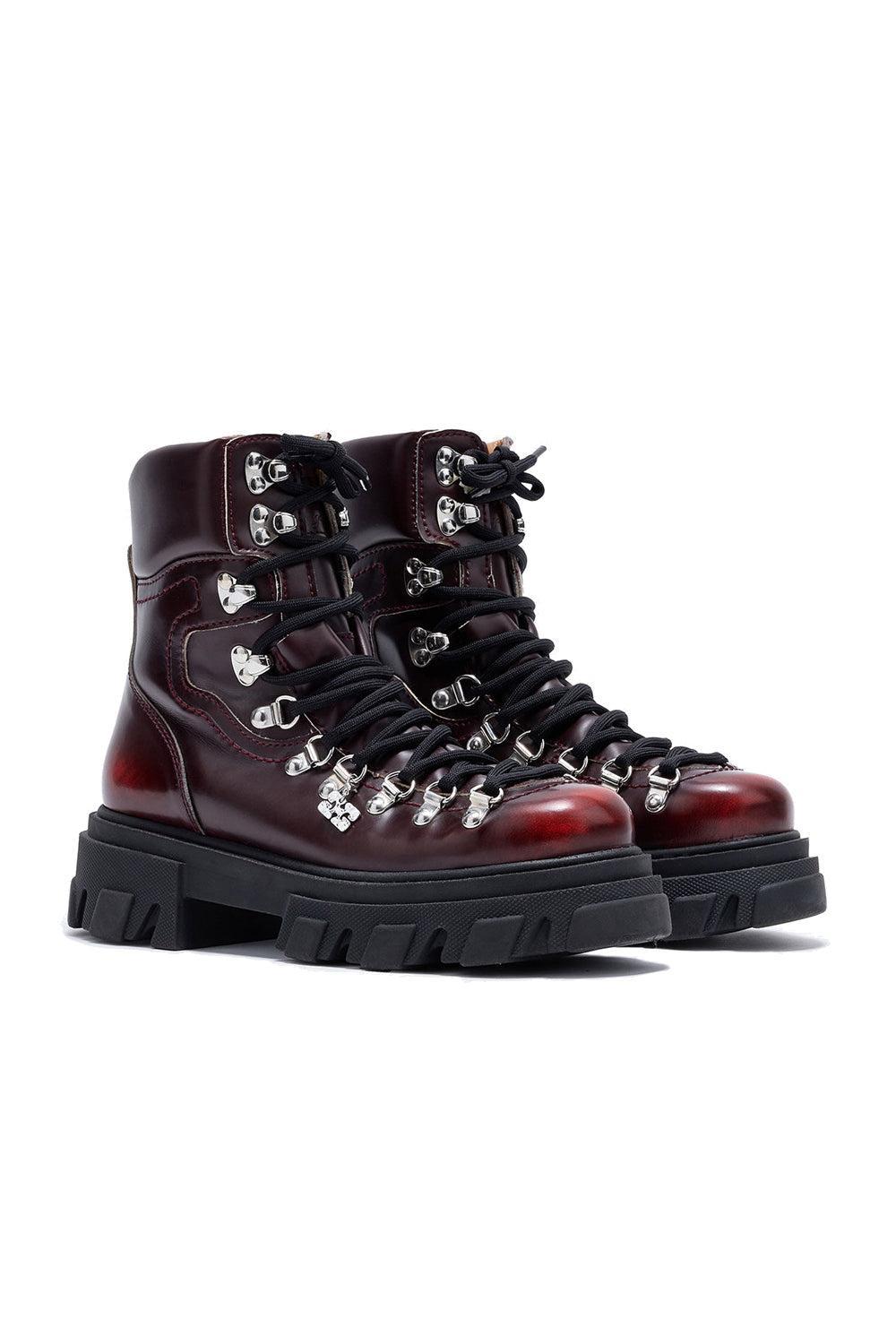 Cleated mountain boot black/dark burgundy