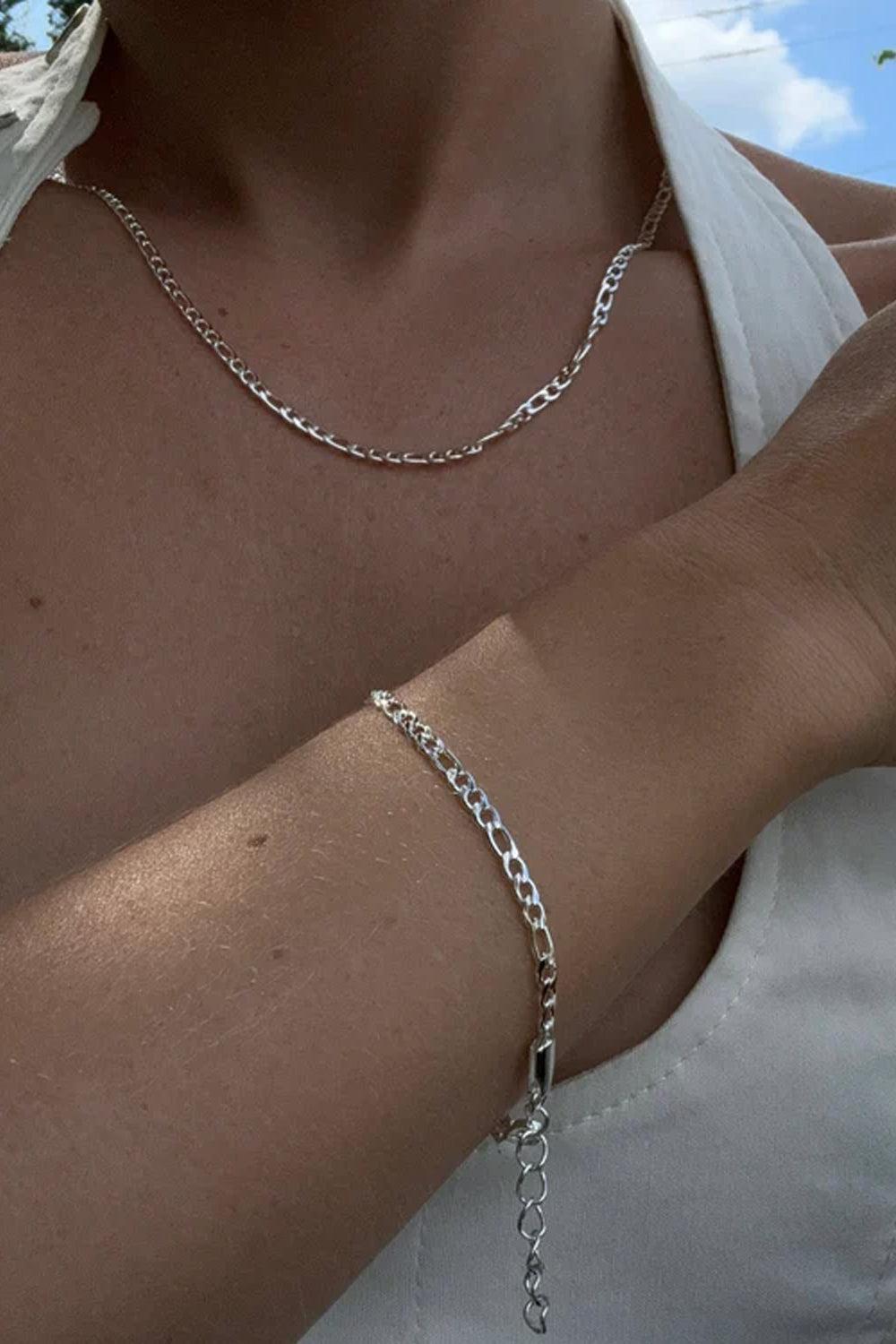 Delicate Bracelet Silver
