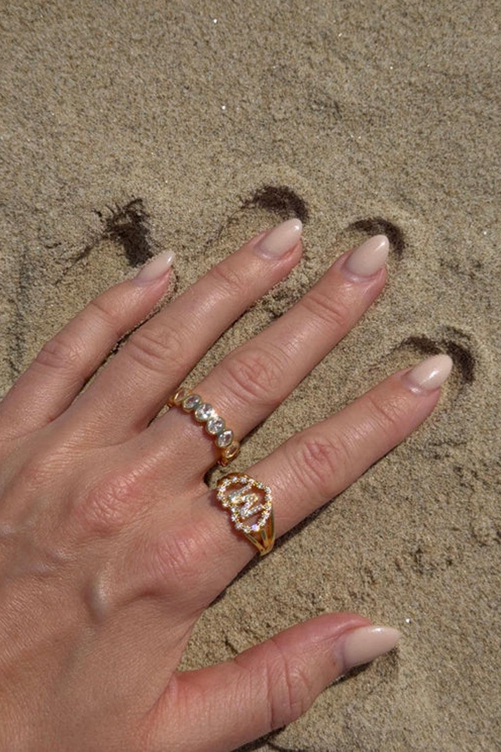 Diamond Band Ring Oval Gold