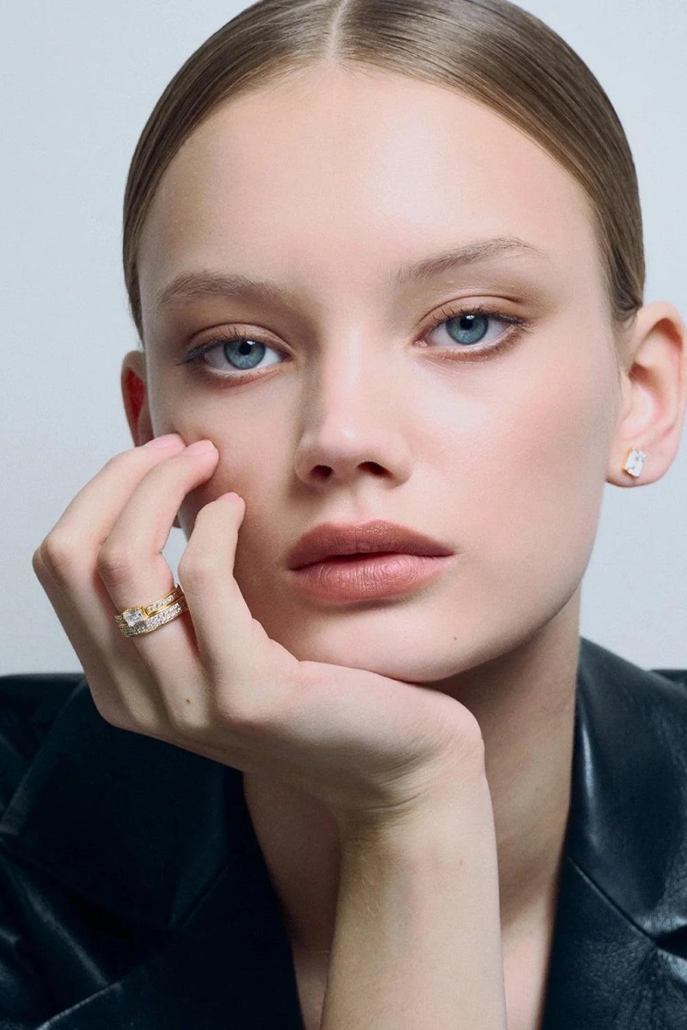 Double Sopra Pavé Emerald ring gold