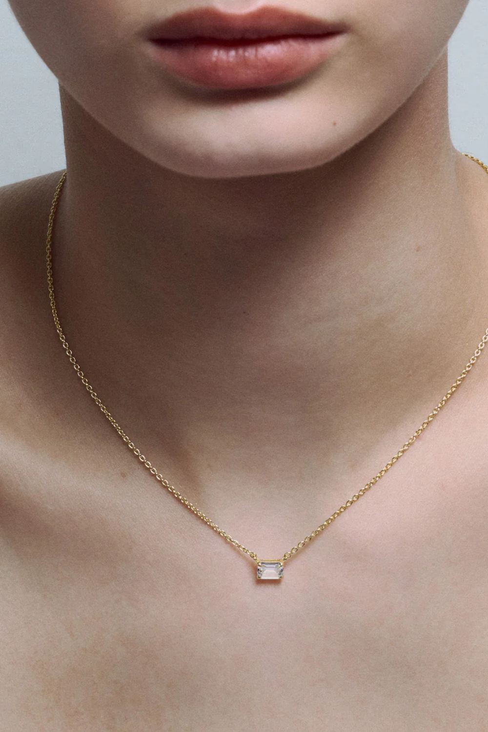 Emerald Chain Necklace Gold
