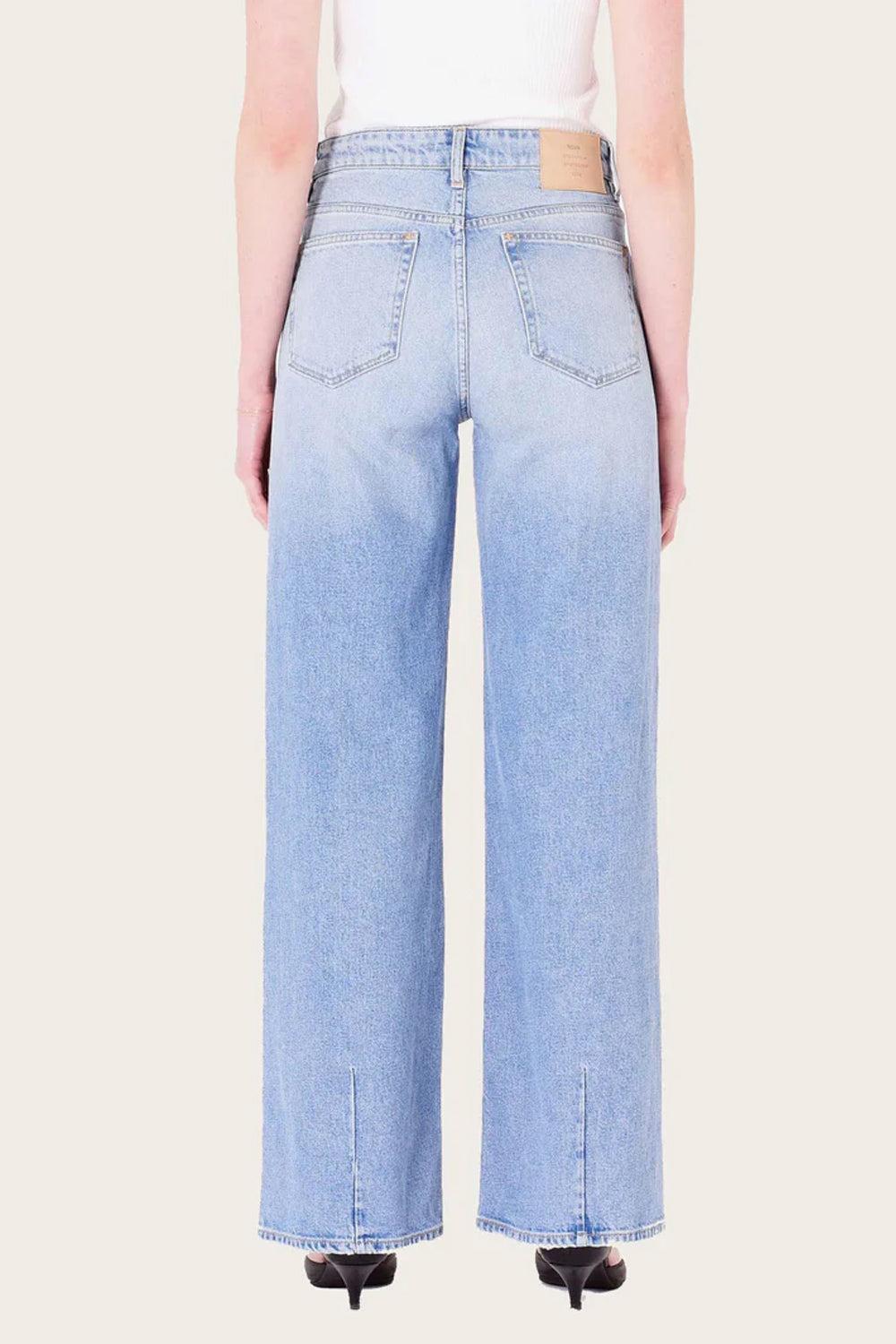 Eva Wide Mirage Light Vintage Indigo 32''