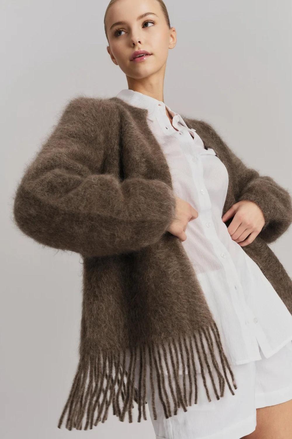 Fidele Chunky Cardigan Brown