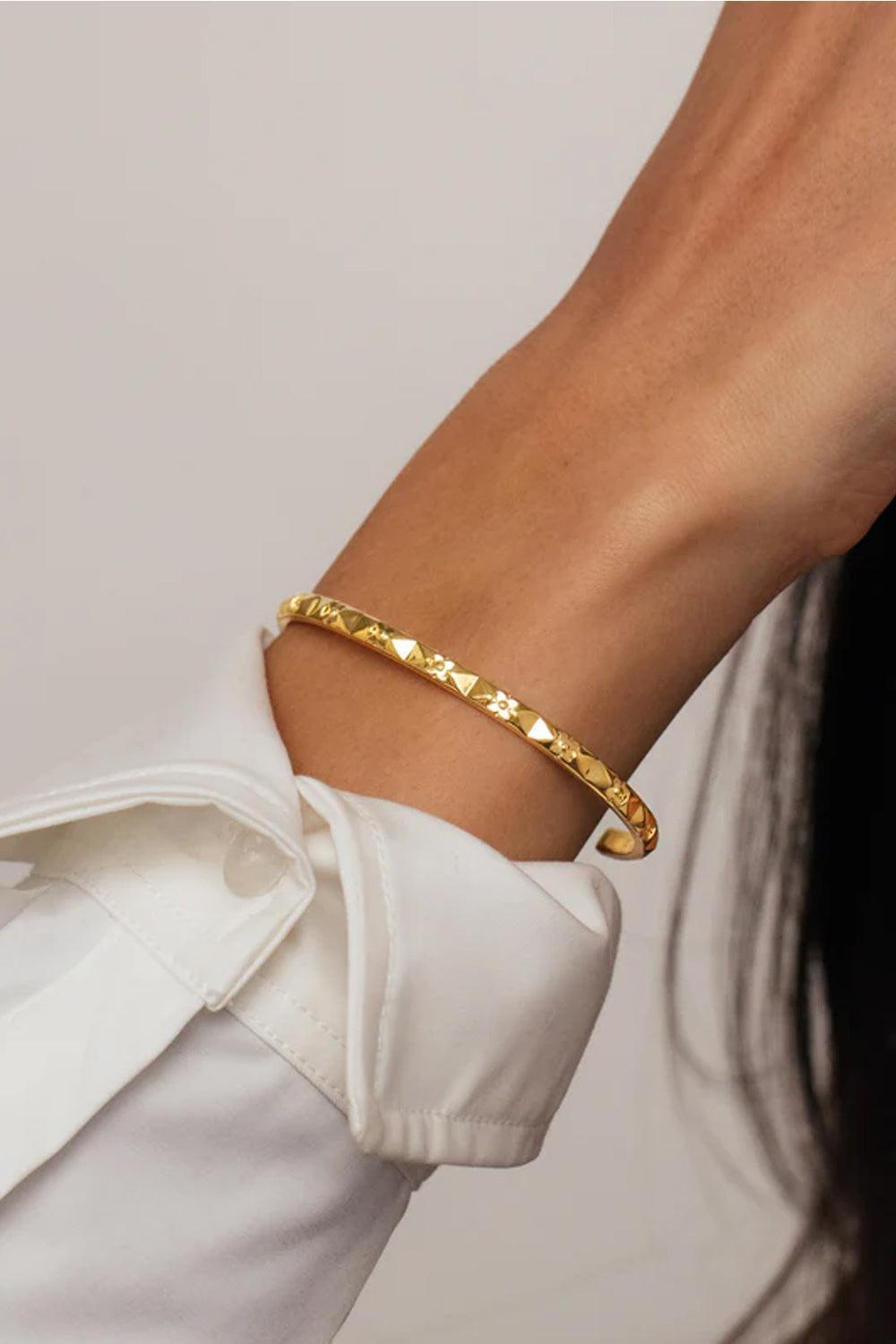 Flower Bangle Gold