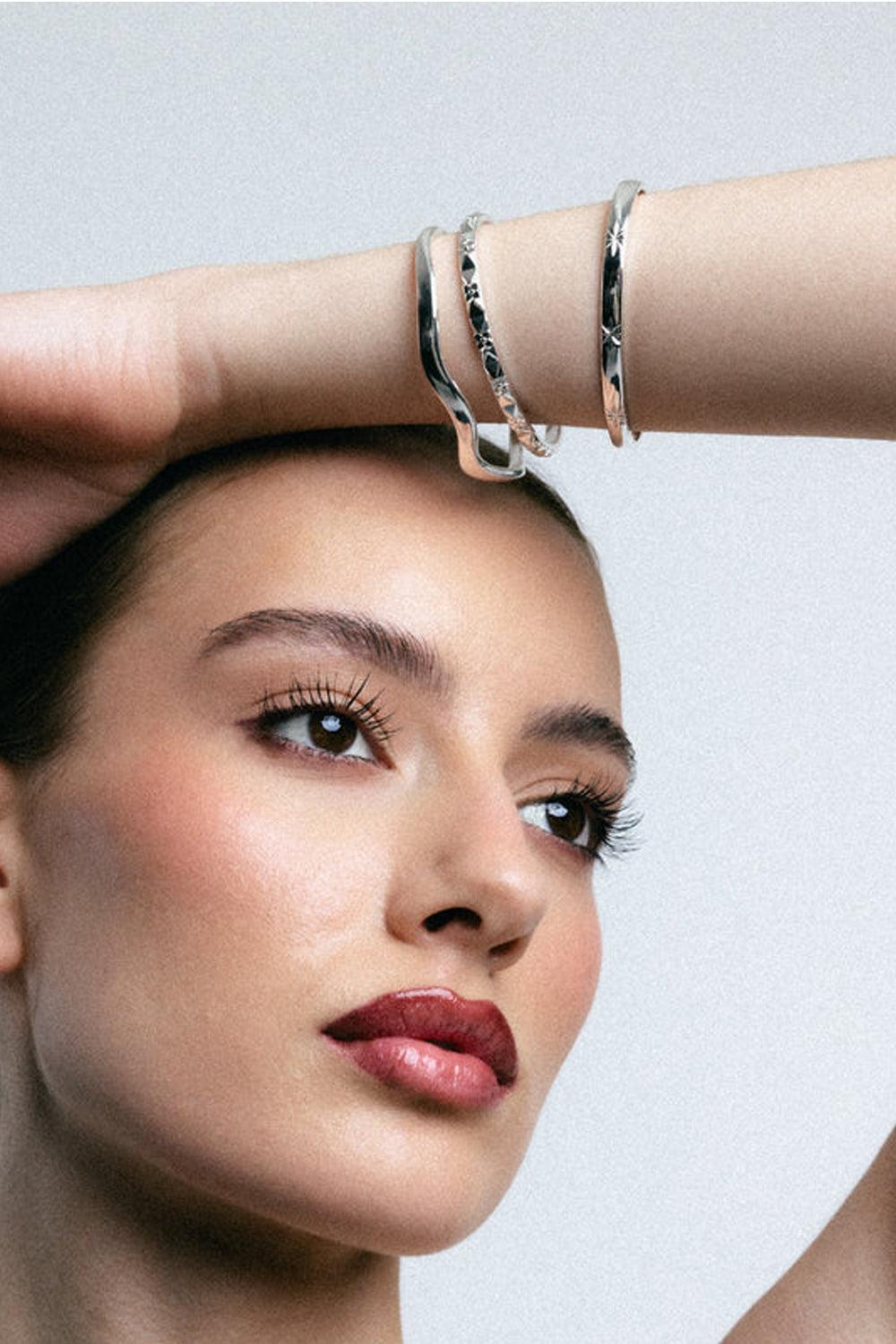 Flower Bangle Silver