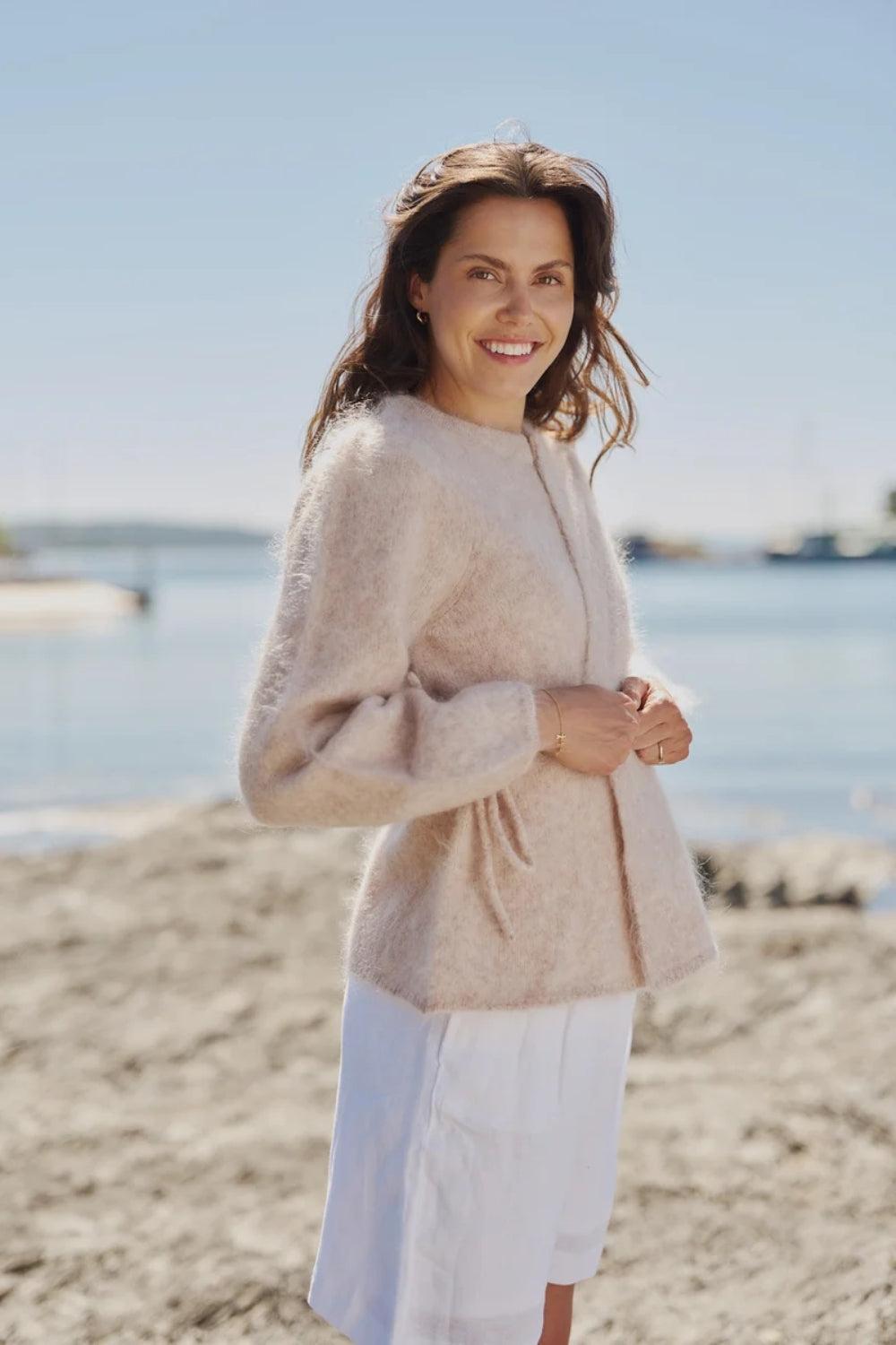 Fredrikke Chunky Cardigan Beige