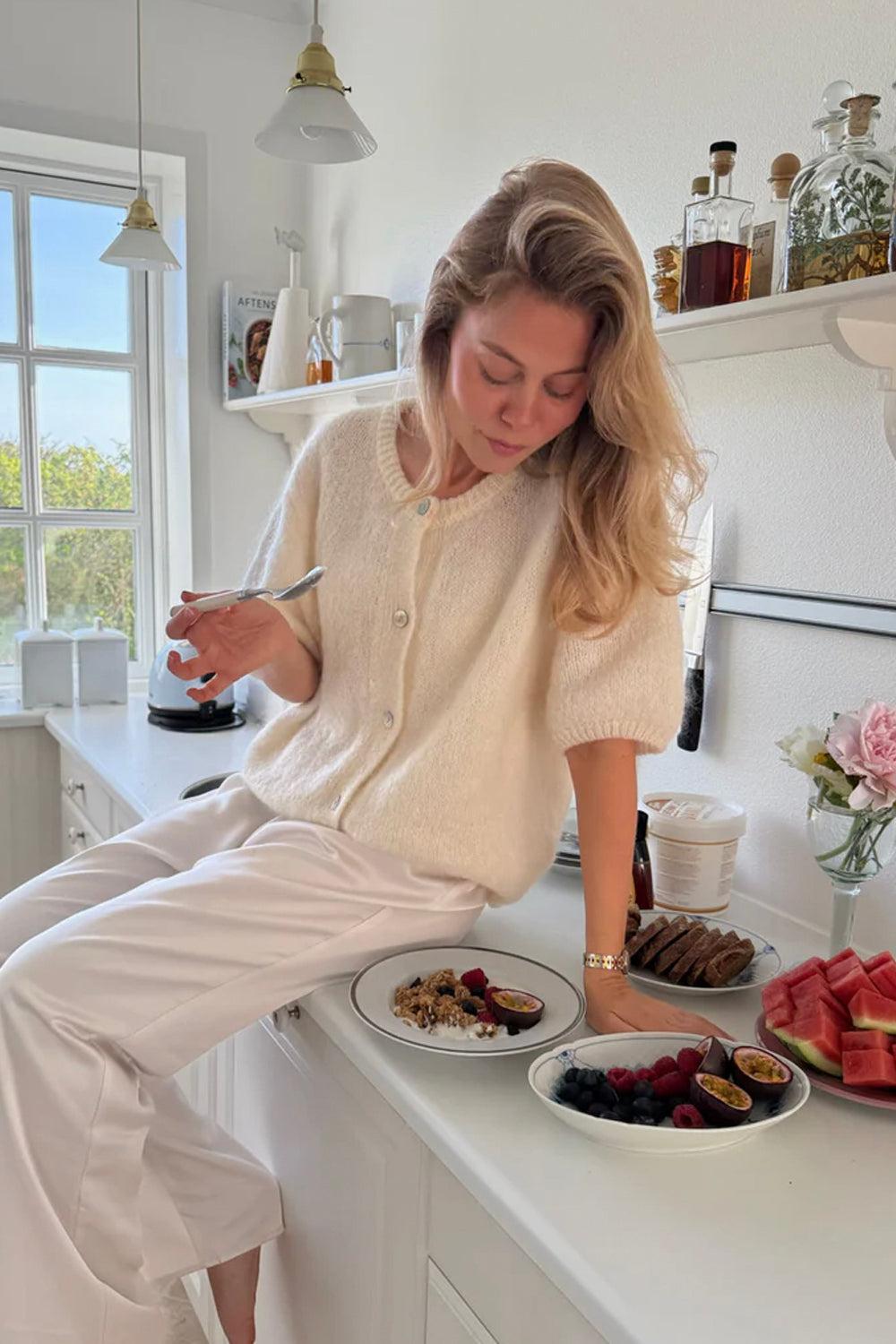 Ida SS Cardigan White