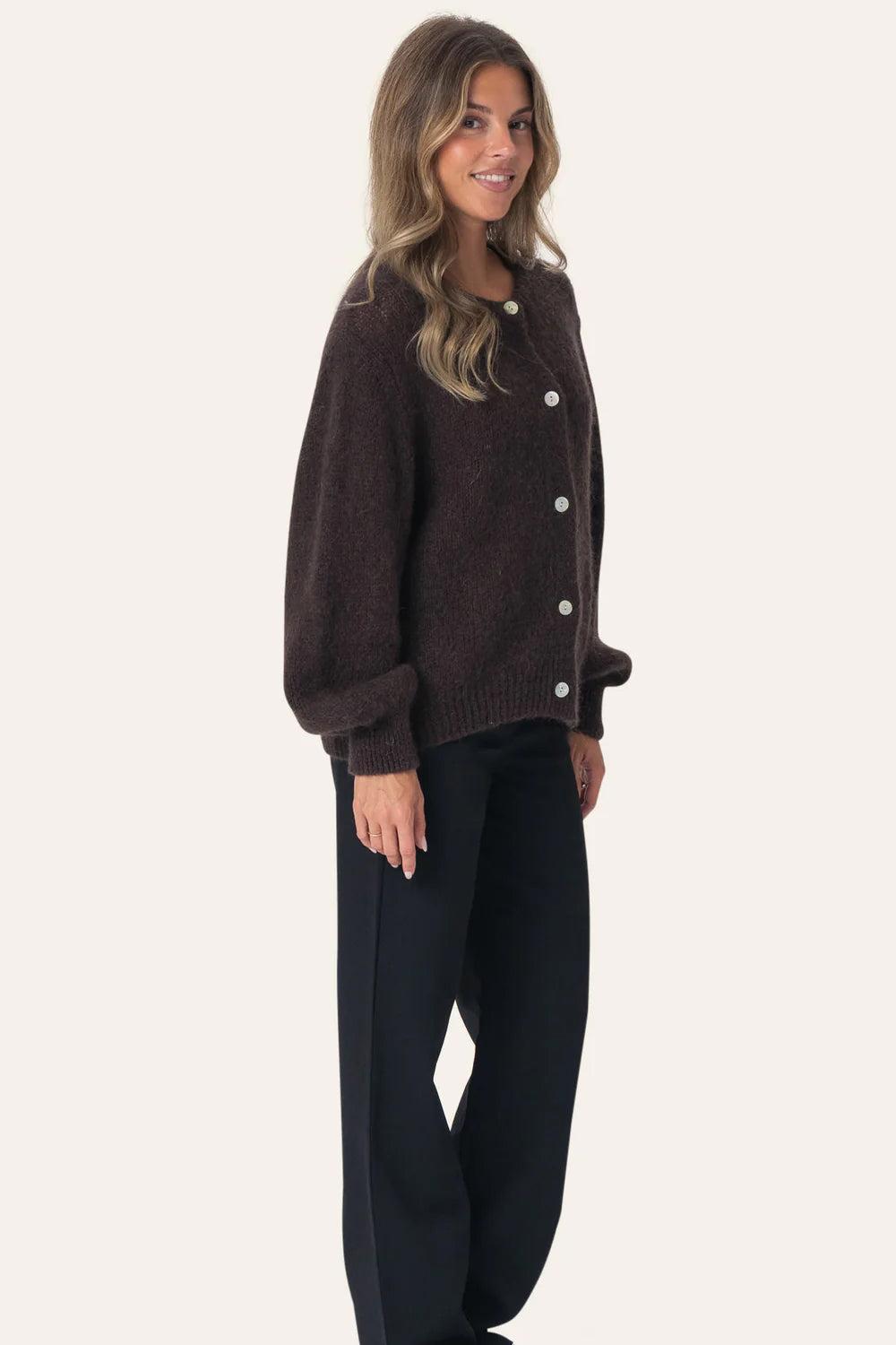 IdaIC Cardigan Dark Brown