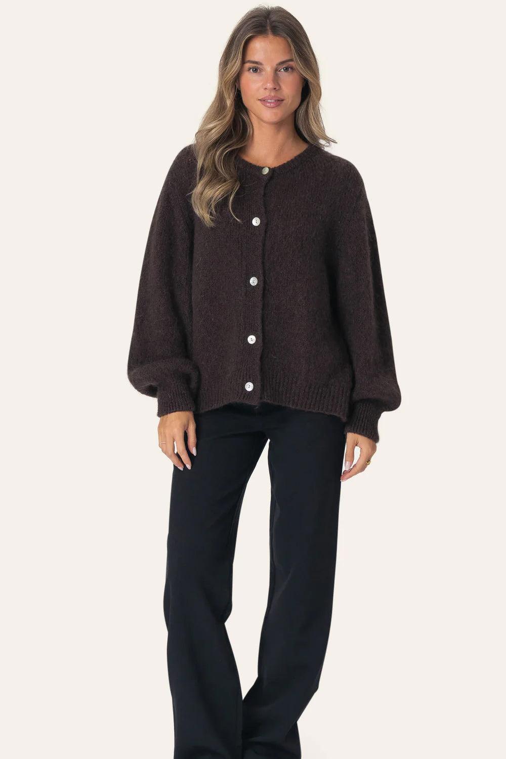 IdaIC Cardigan Dark Brown