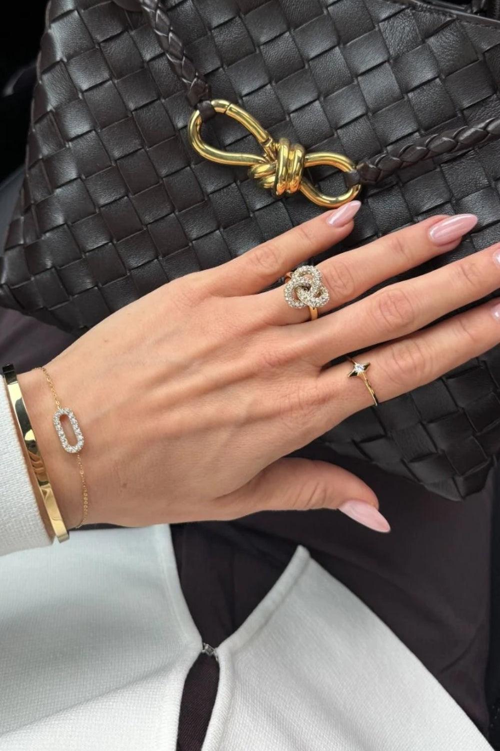 Infinity Knot Sparkle Ring L Gold