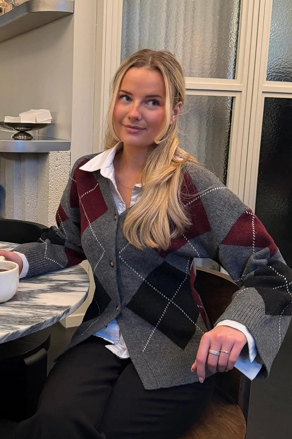 KarmaIC Fitted Cardigan Grey Argye