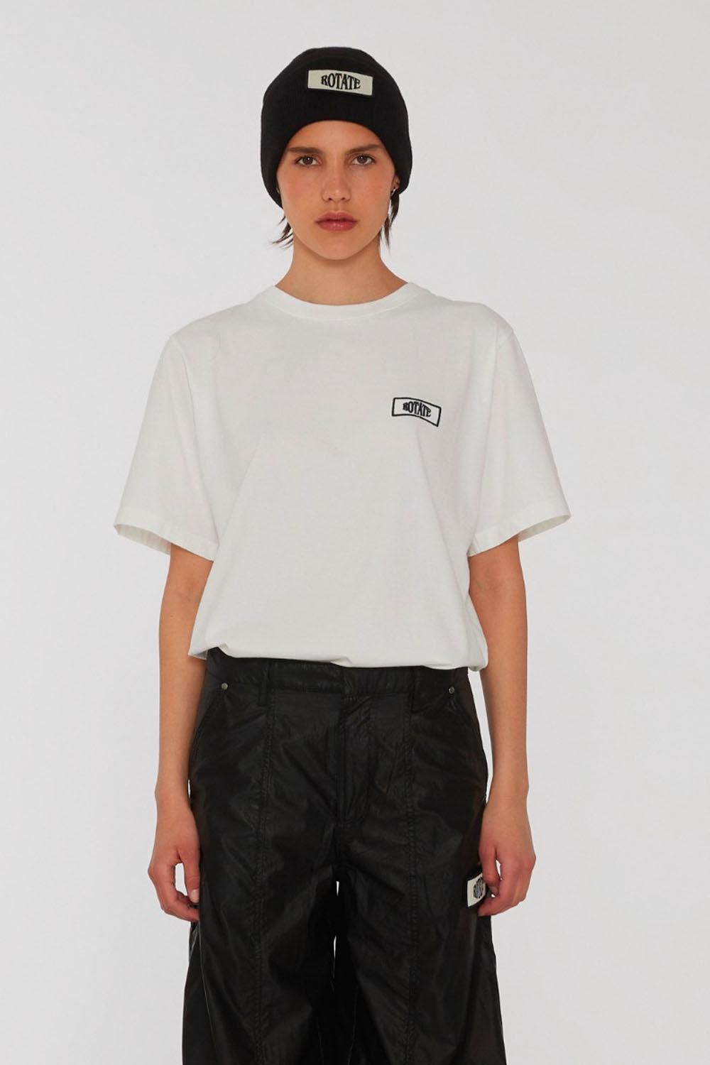 Knitted Beanie With Patch Black