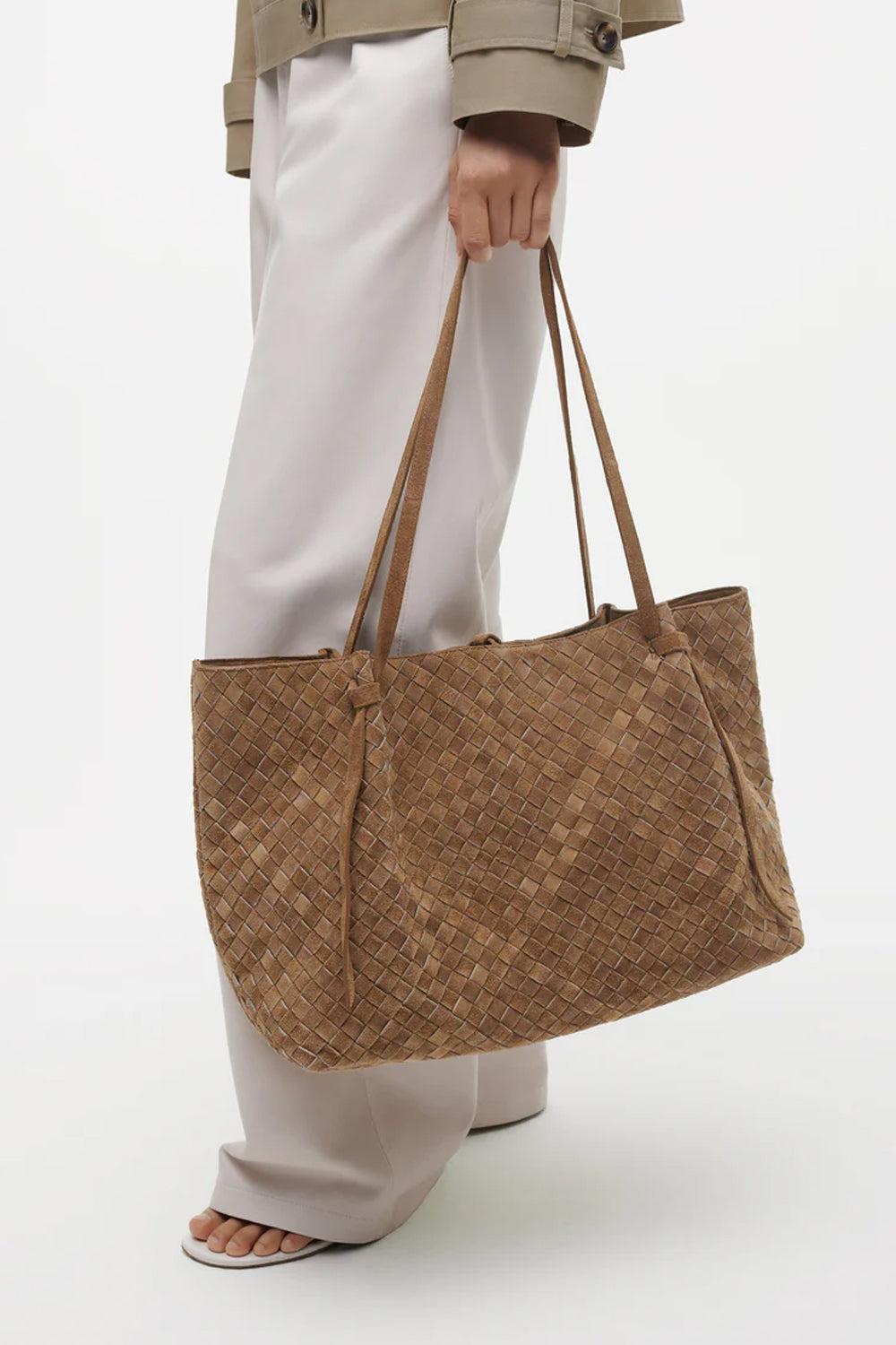 Liandra Gritty Woven Leather Oliven