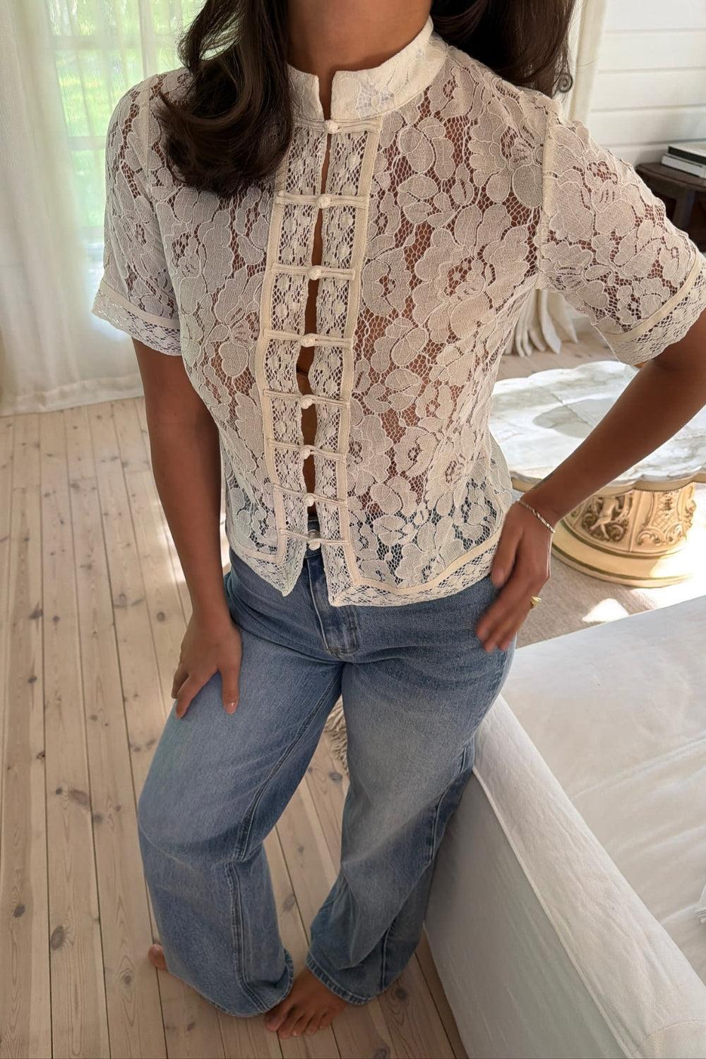 LiljaIC SS Shirt Off White Lace