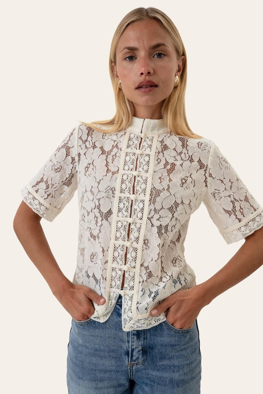 LiljaIC SS Shirt Off White Lace