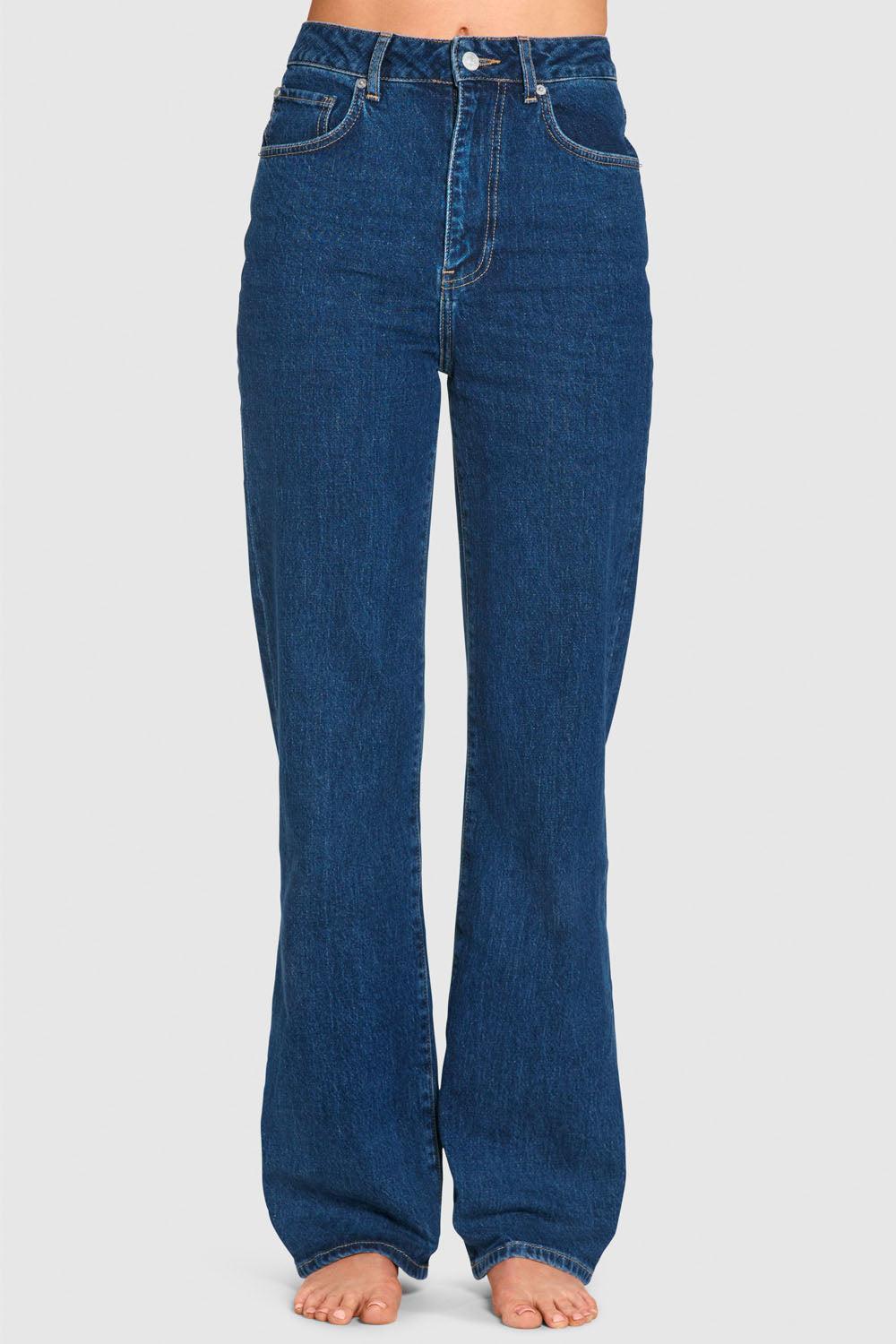 Luca Dark Blue