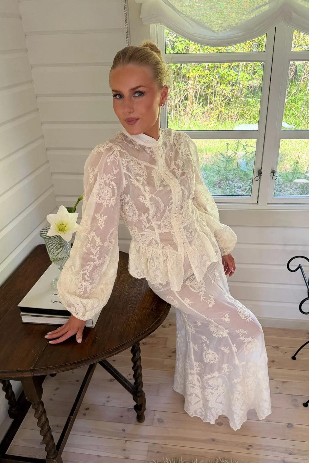 MabelIC Shirt White Vintage Off White Lace