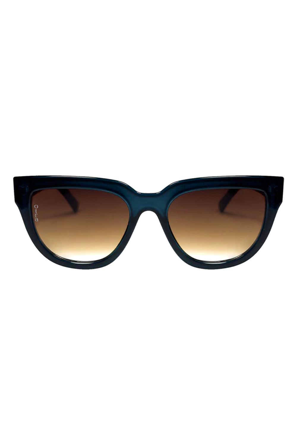 Mara Navy Brown Fade