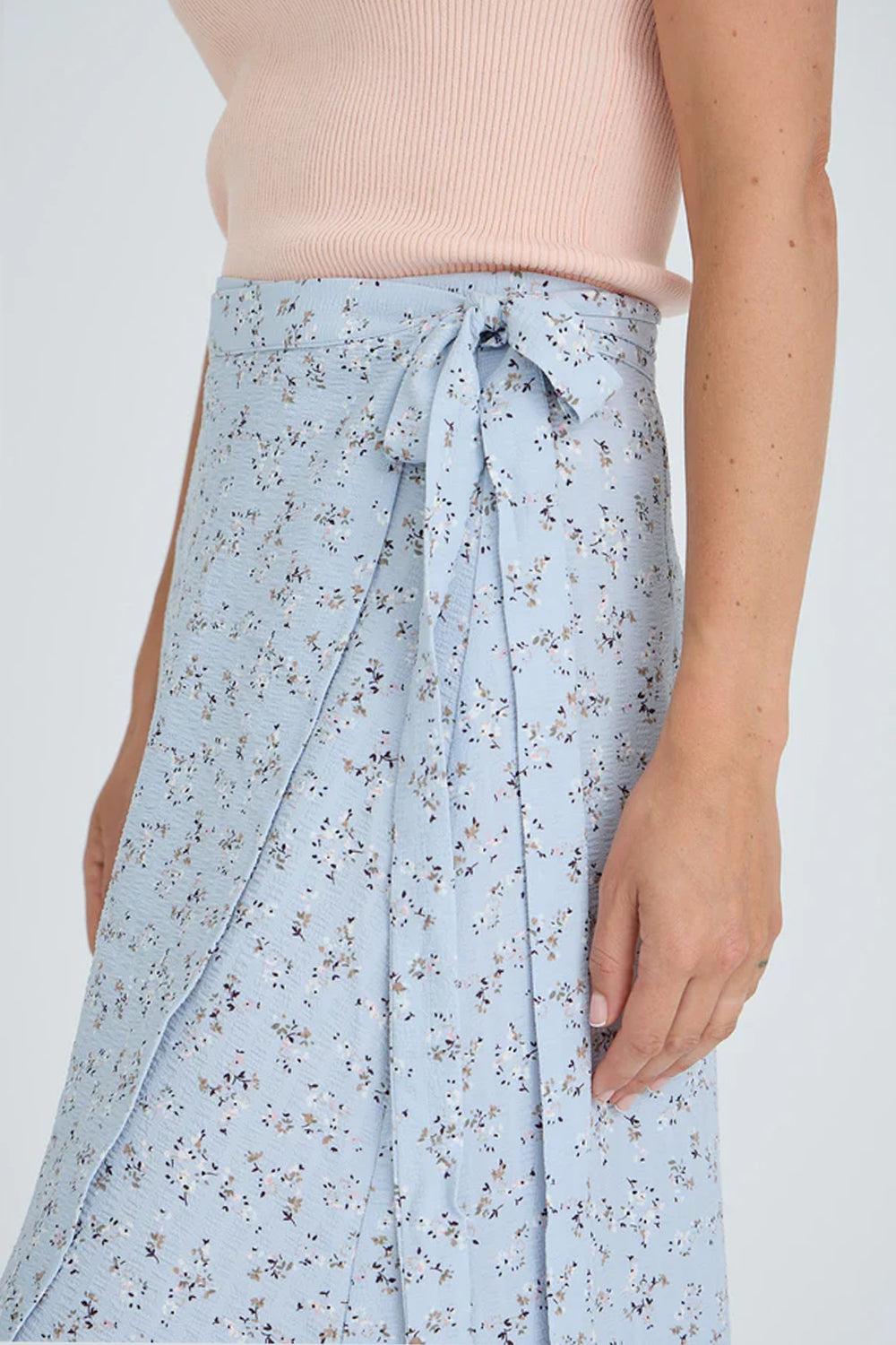 Peony Wrap Skirt light blue/offwhite