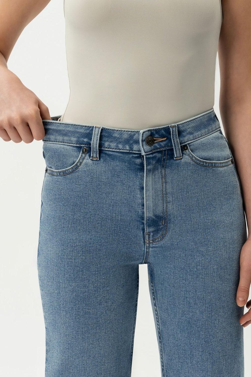 Relaxed ComfortDenim Jeans 32" Light Blue