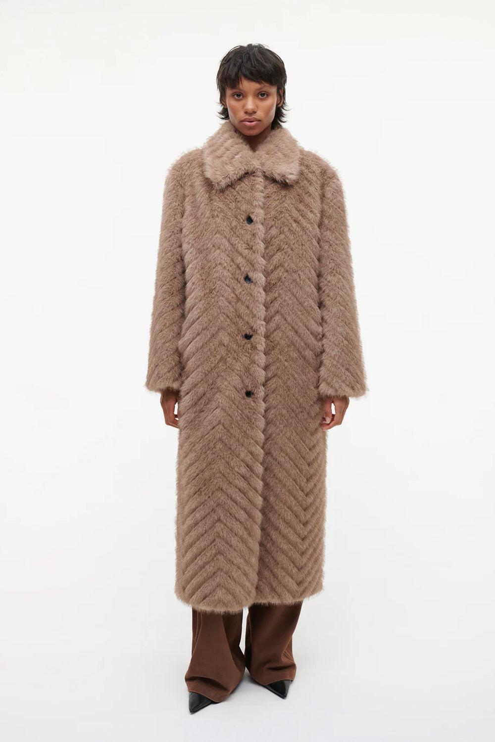 Scarlet Faux Mink Zigzag Camel