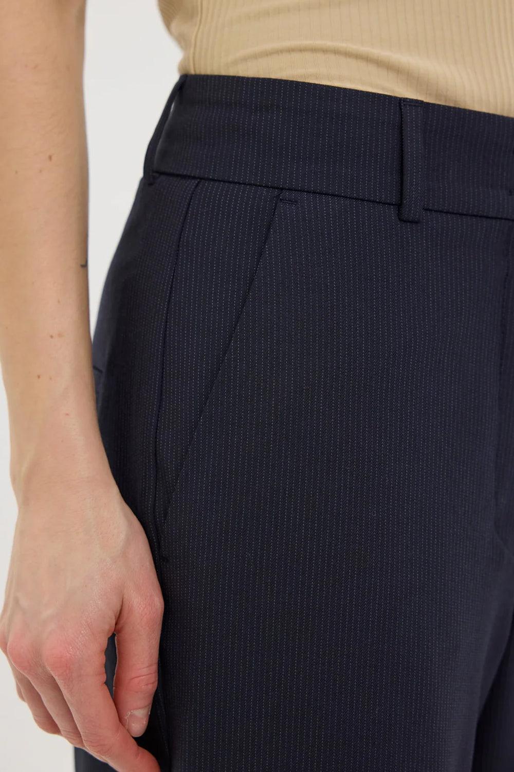 SophiaFV 077 Regular Navy mini pin