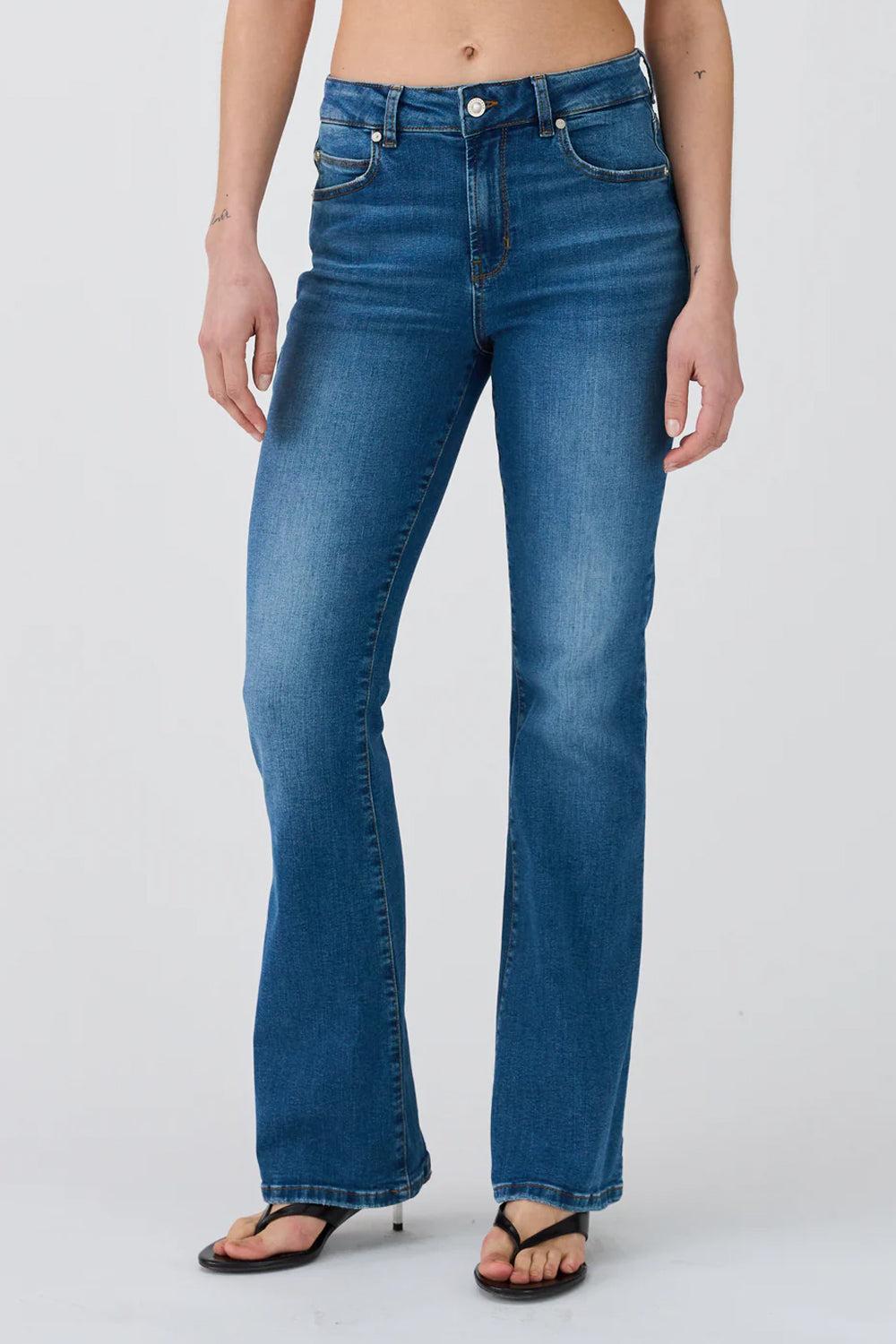 Tara Flare Jeans Wash Andorra Mid Blue 32"