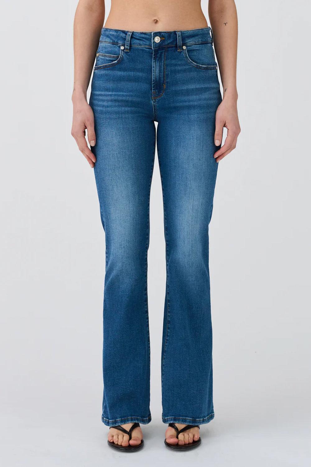 Tara Flare Jeans Wash Andorra Mid Blue 32"
