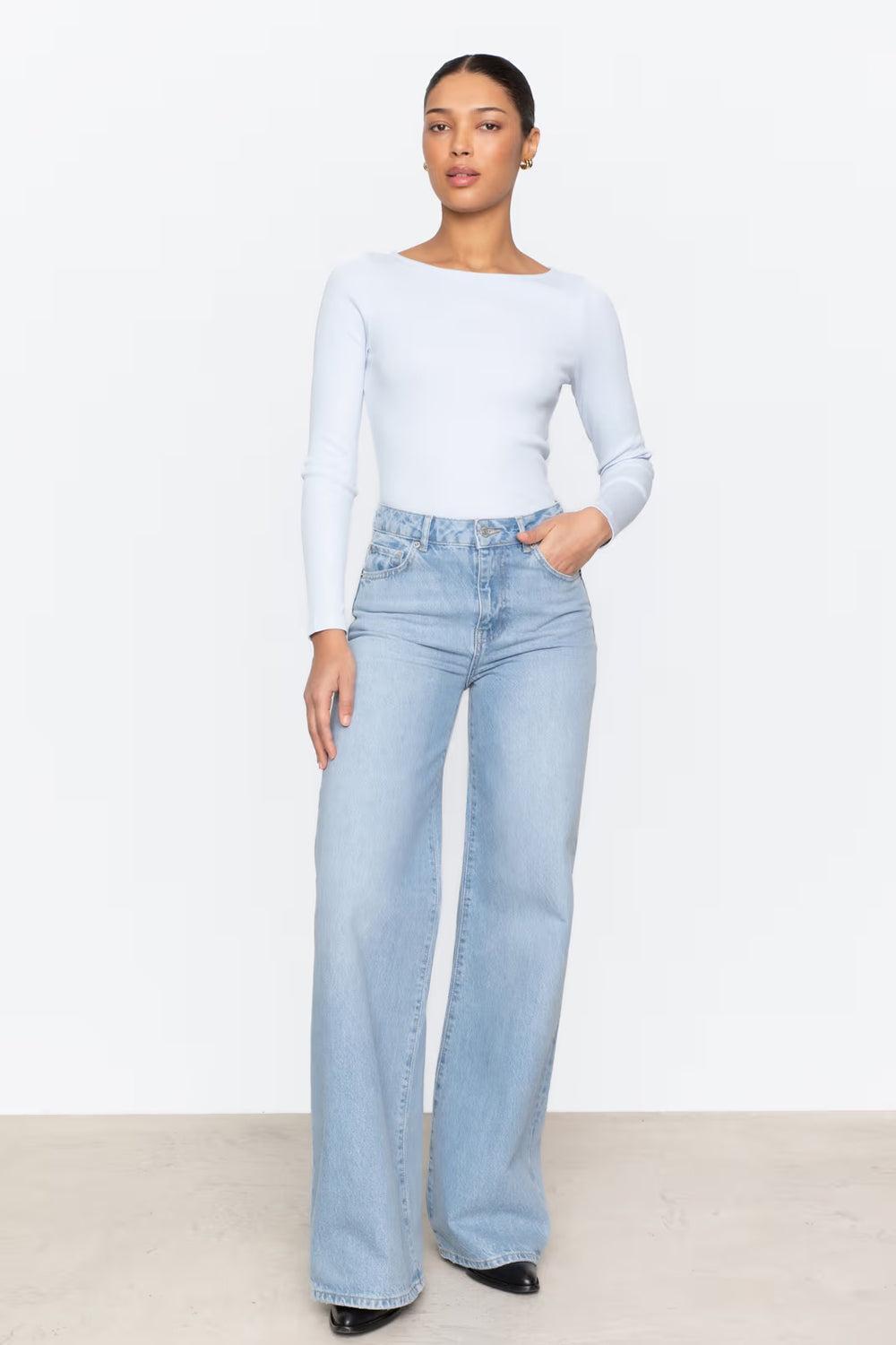 Taylor Light blue 32"