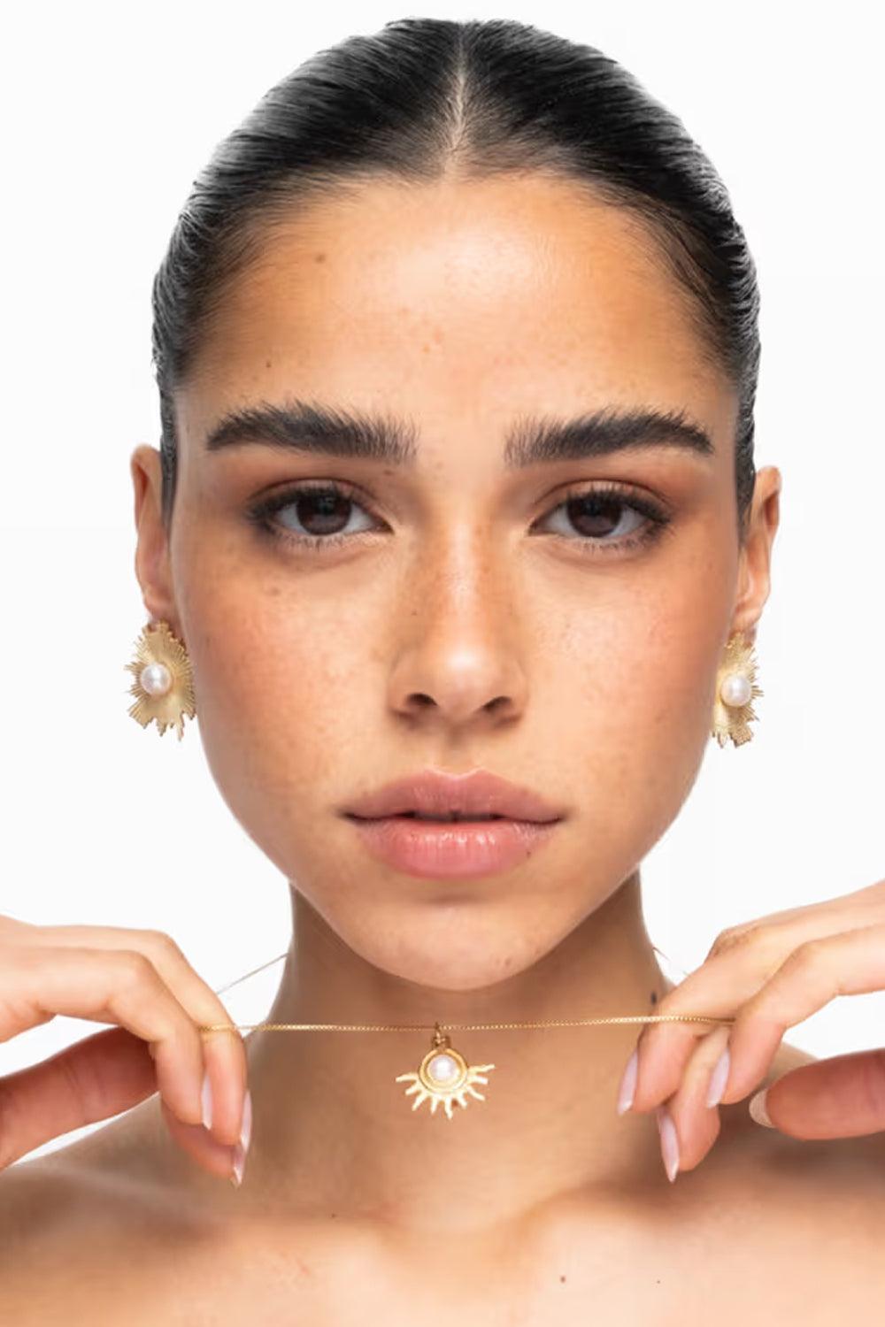 The Sunset Pendant Gold