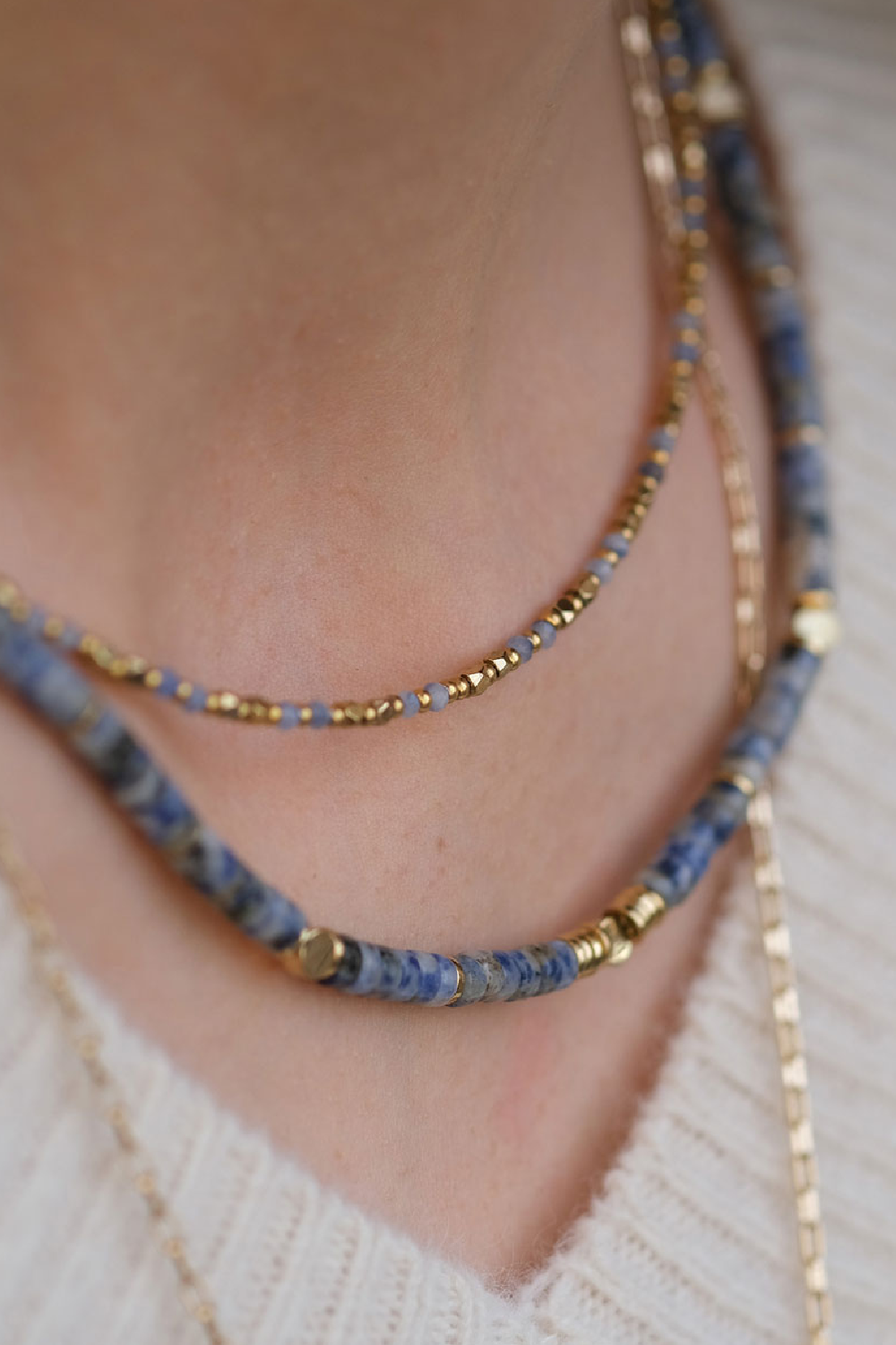 Tiny Beads Necklace Light Blue