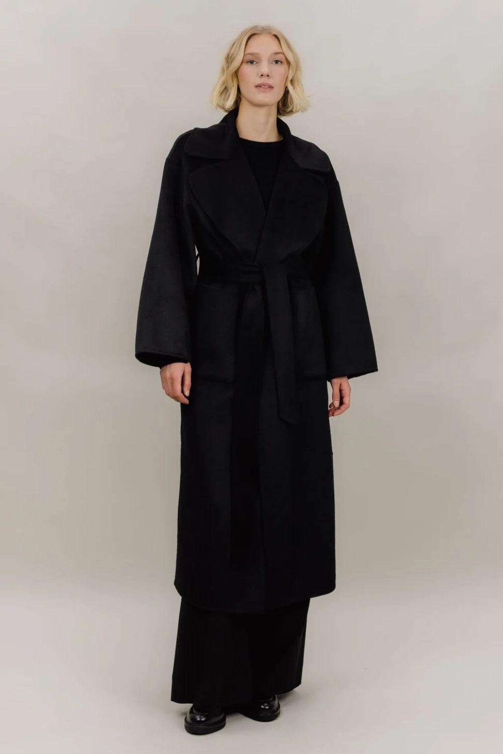 Ulla Coat Black