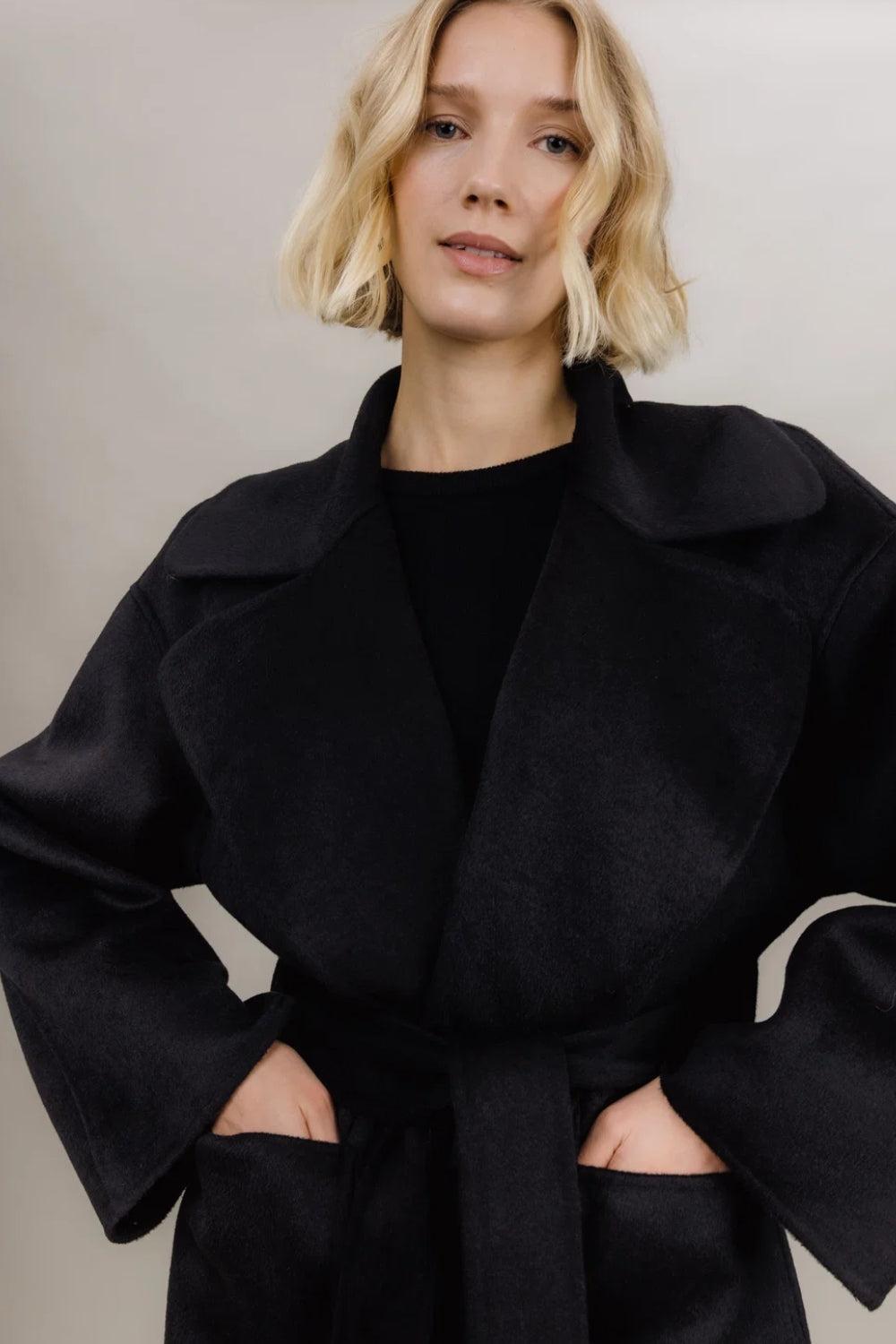 Ulla Coat Black